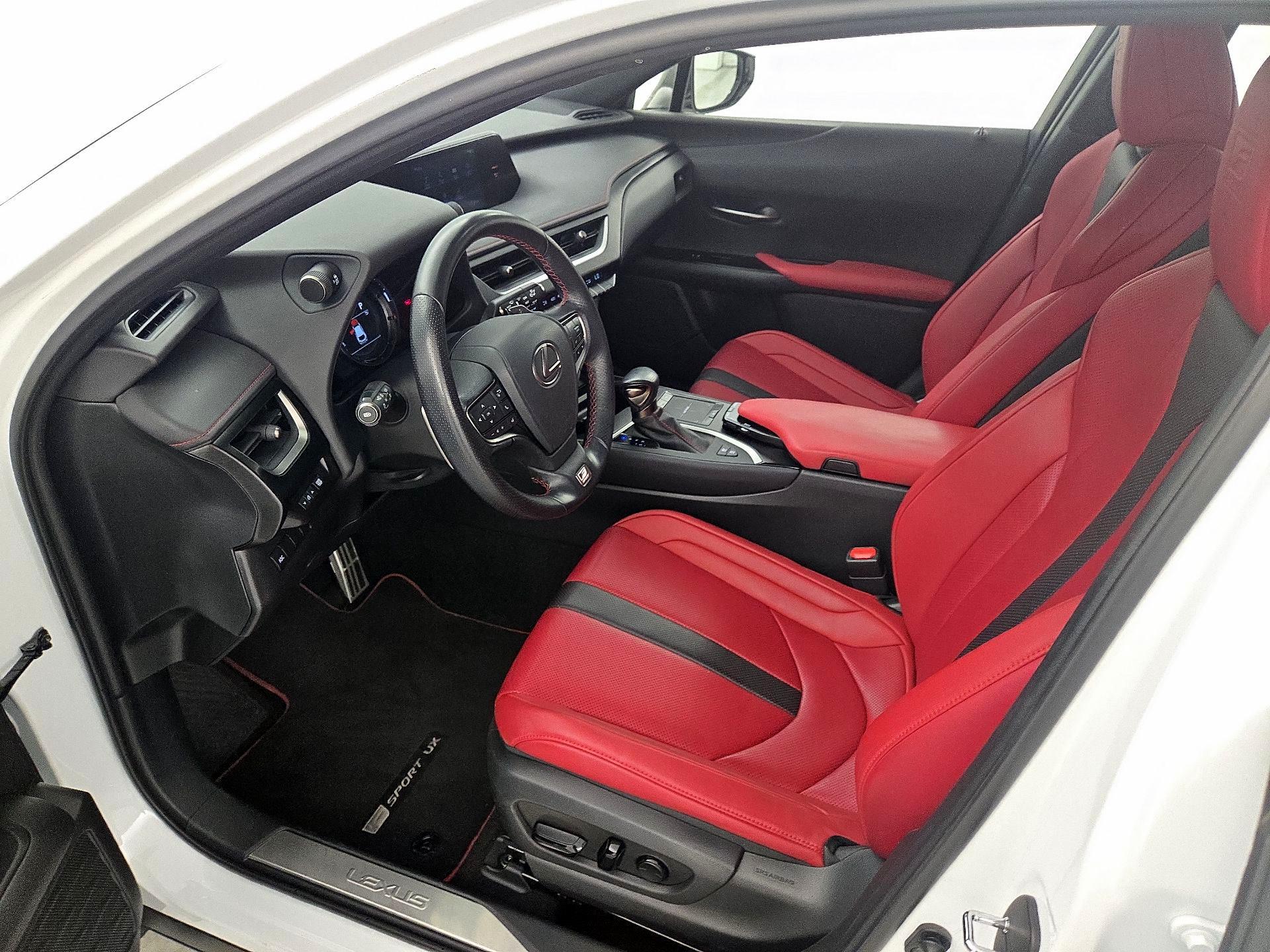 Thumbnail: 2021 Lexus UX - 11