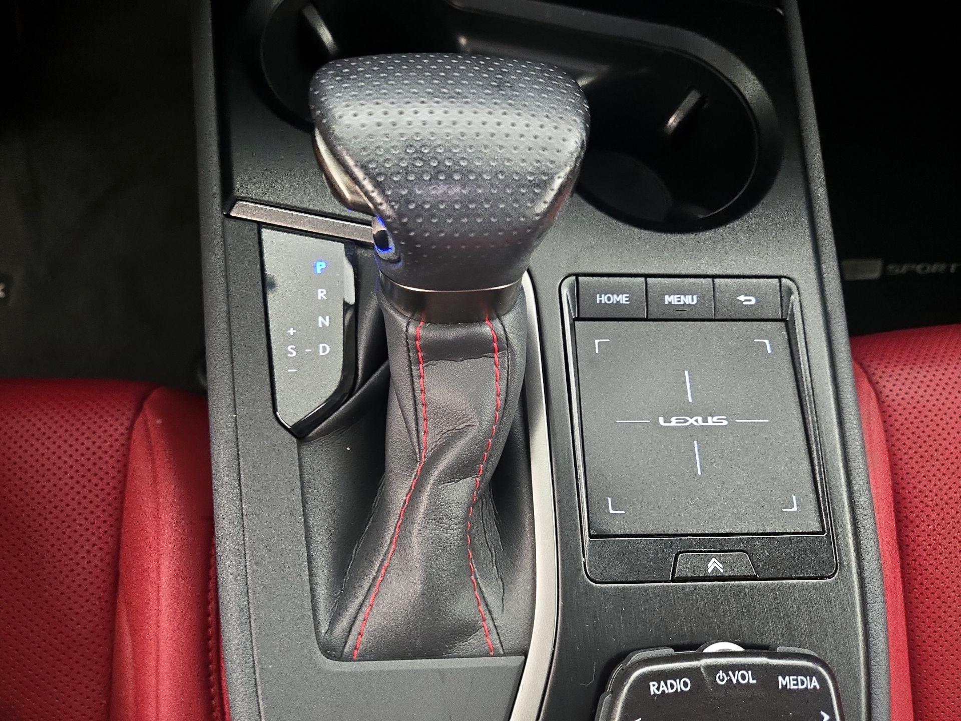 Thumbnail: 2021 Lexus UX - 17