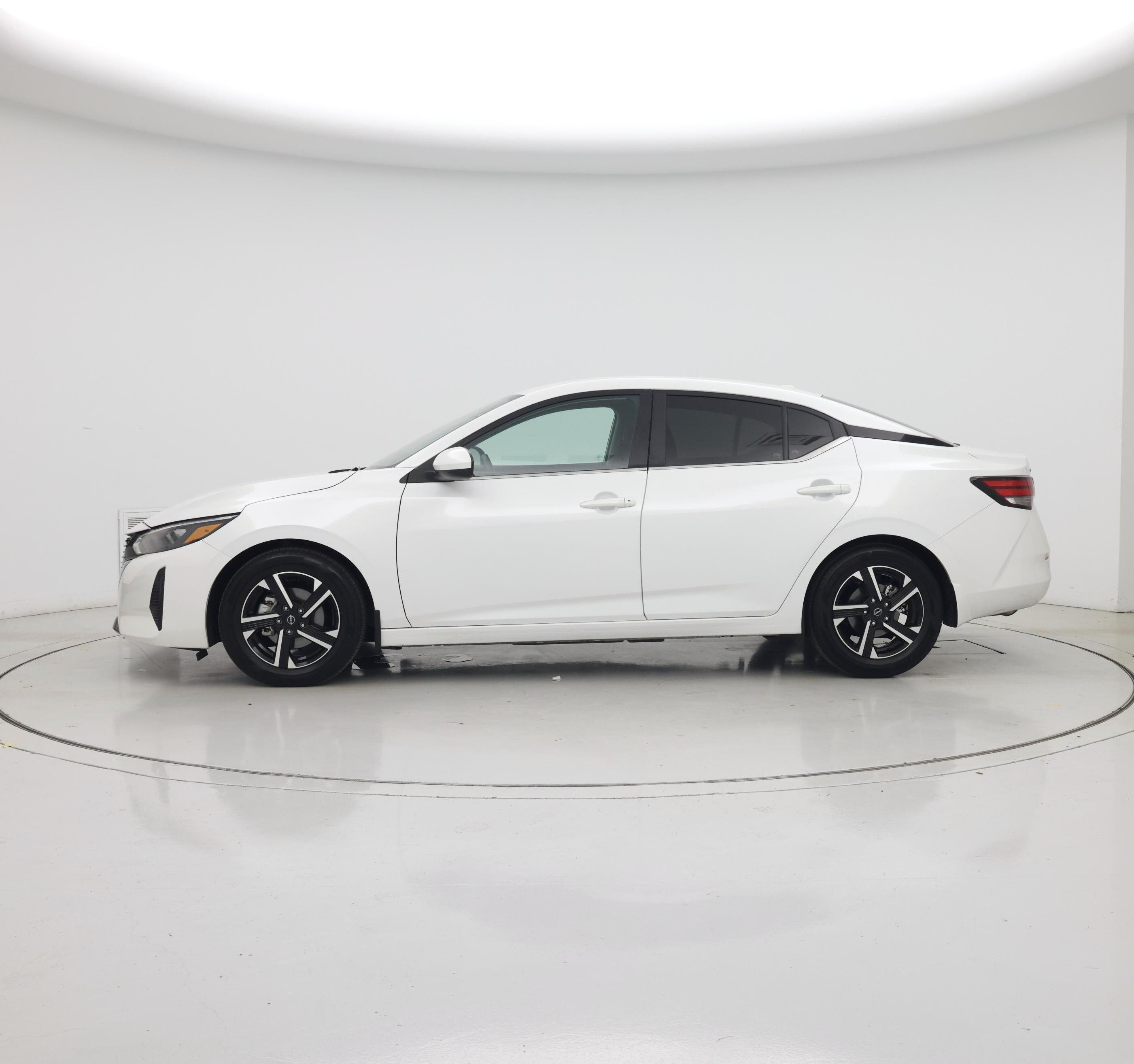 Thumbnail: 2025 Nissan Sentra - 3