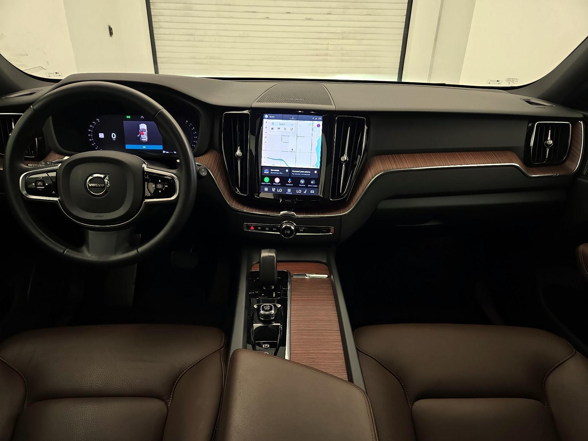 Thumbnail: 2023 Volvo XC60 - 9