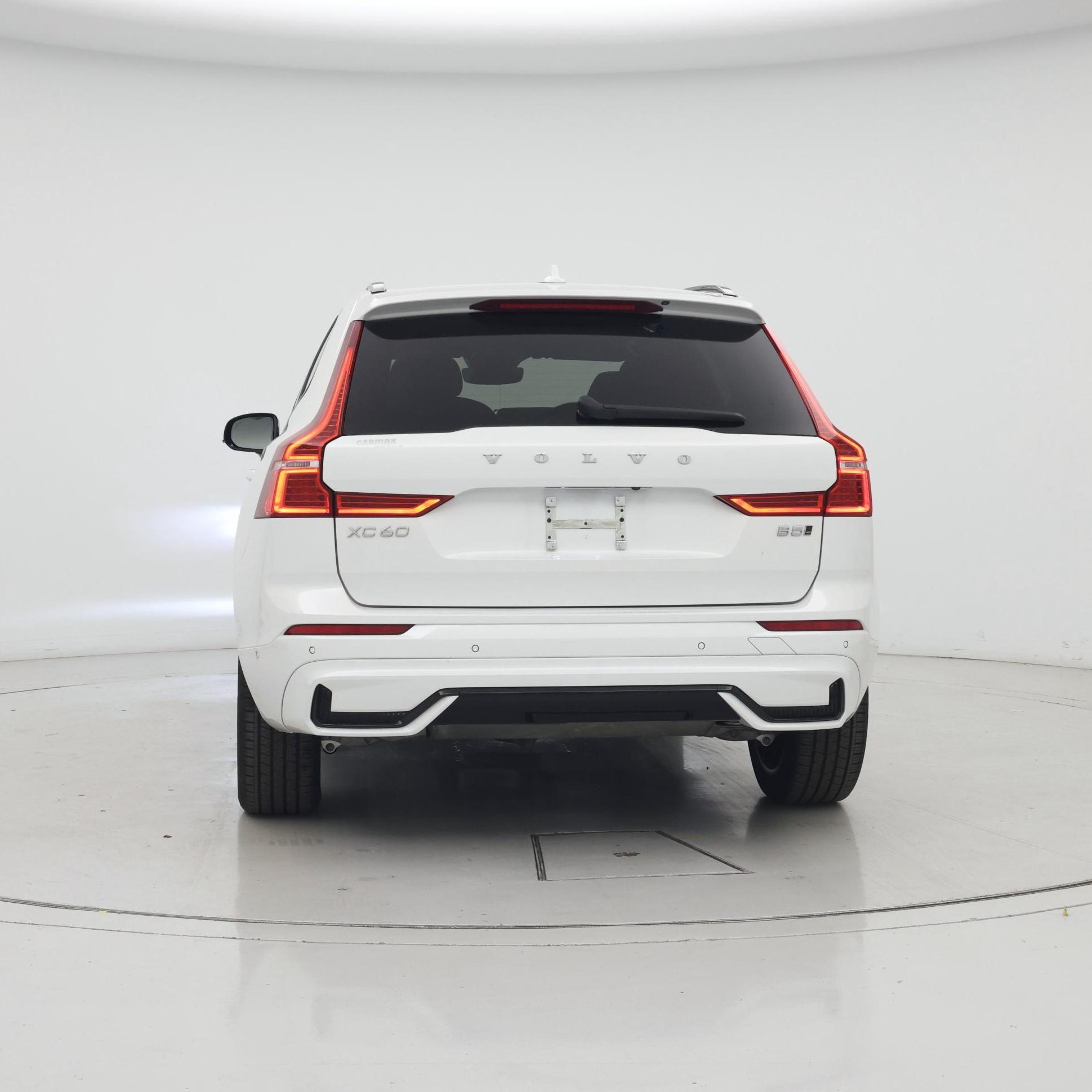 Thumbnail: 2023 Volvo XC60 - 6