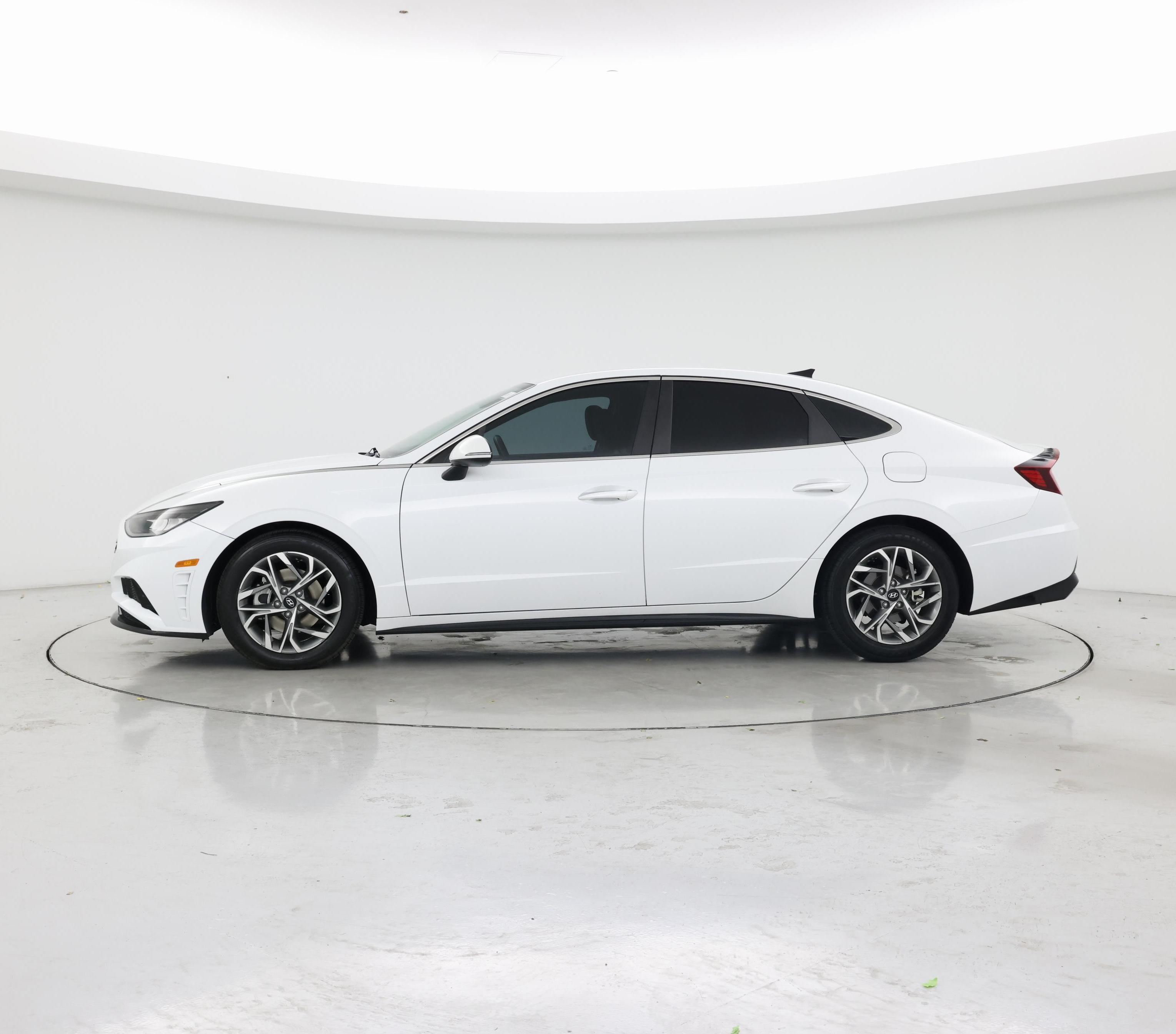 Thumbnail: 2020 Hyundai Sonata - 3