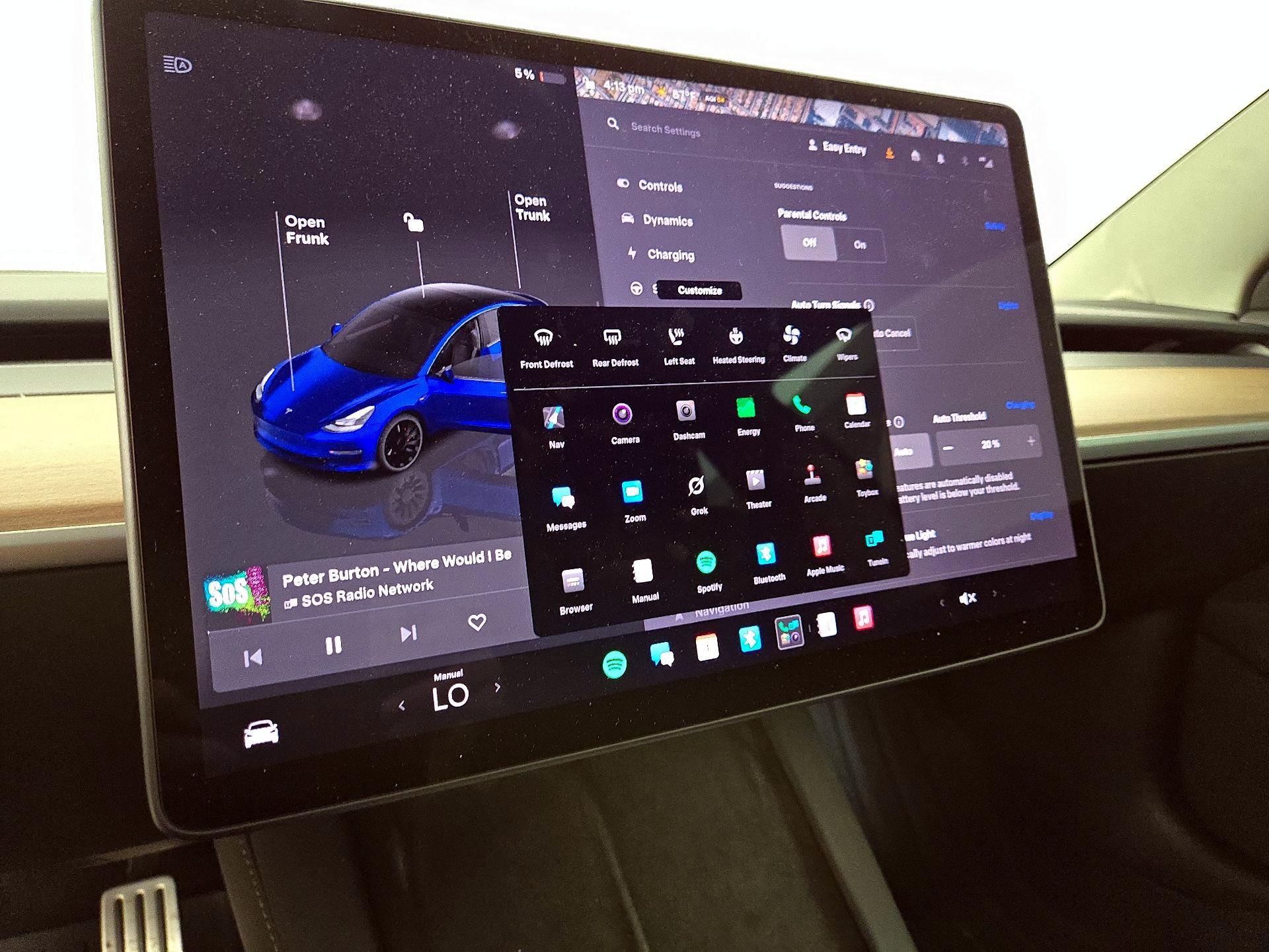 Thumbnail: 2023 Tesla Model 3 - 15