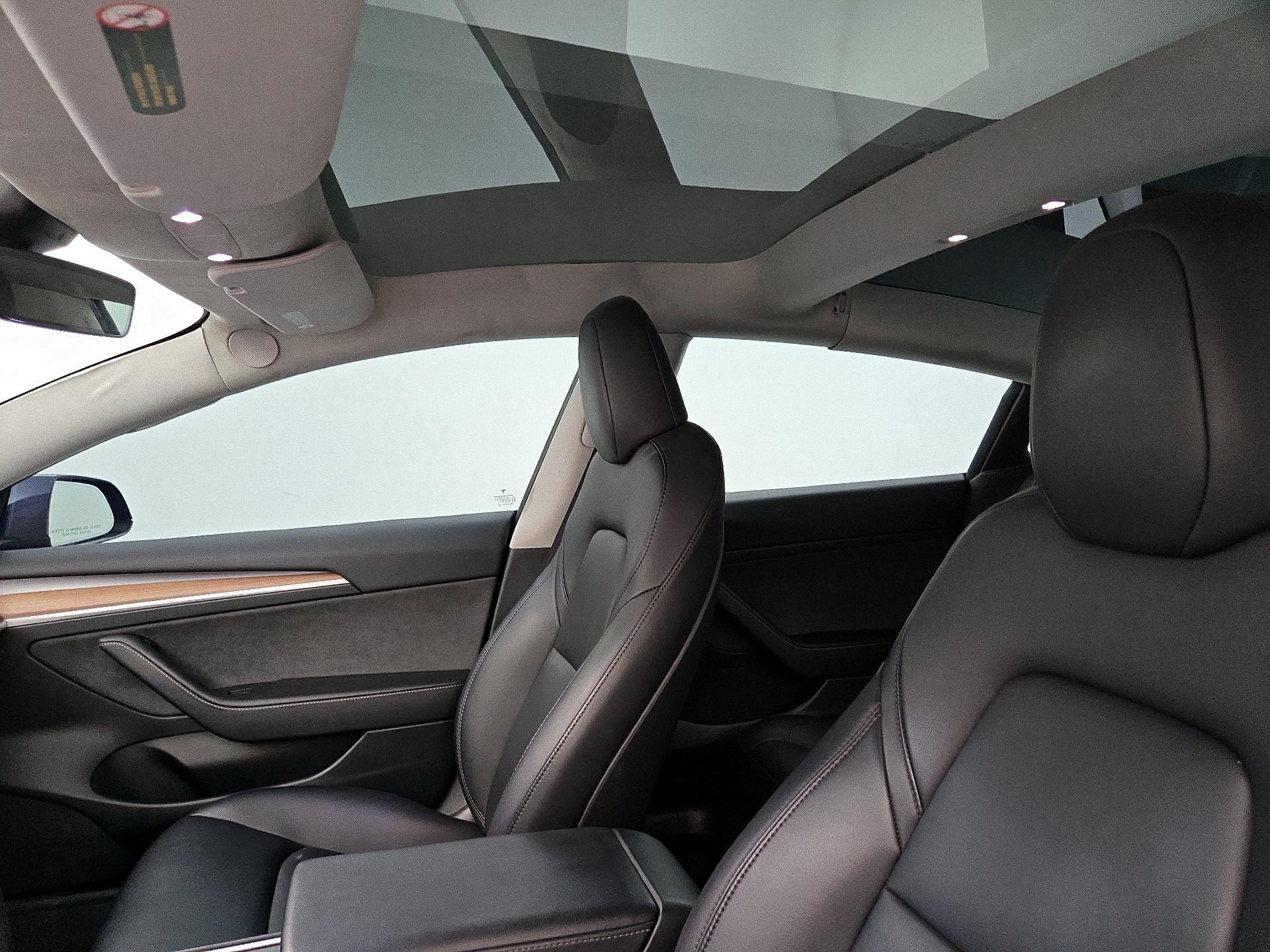 Thumbnail: 2023 Tesla Model 3 - 18