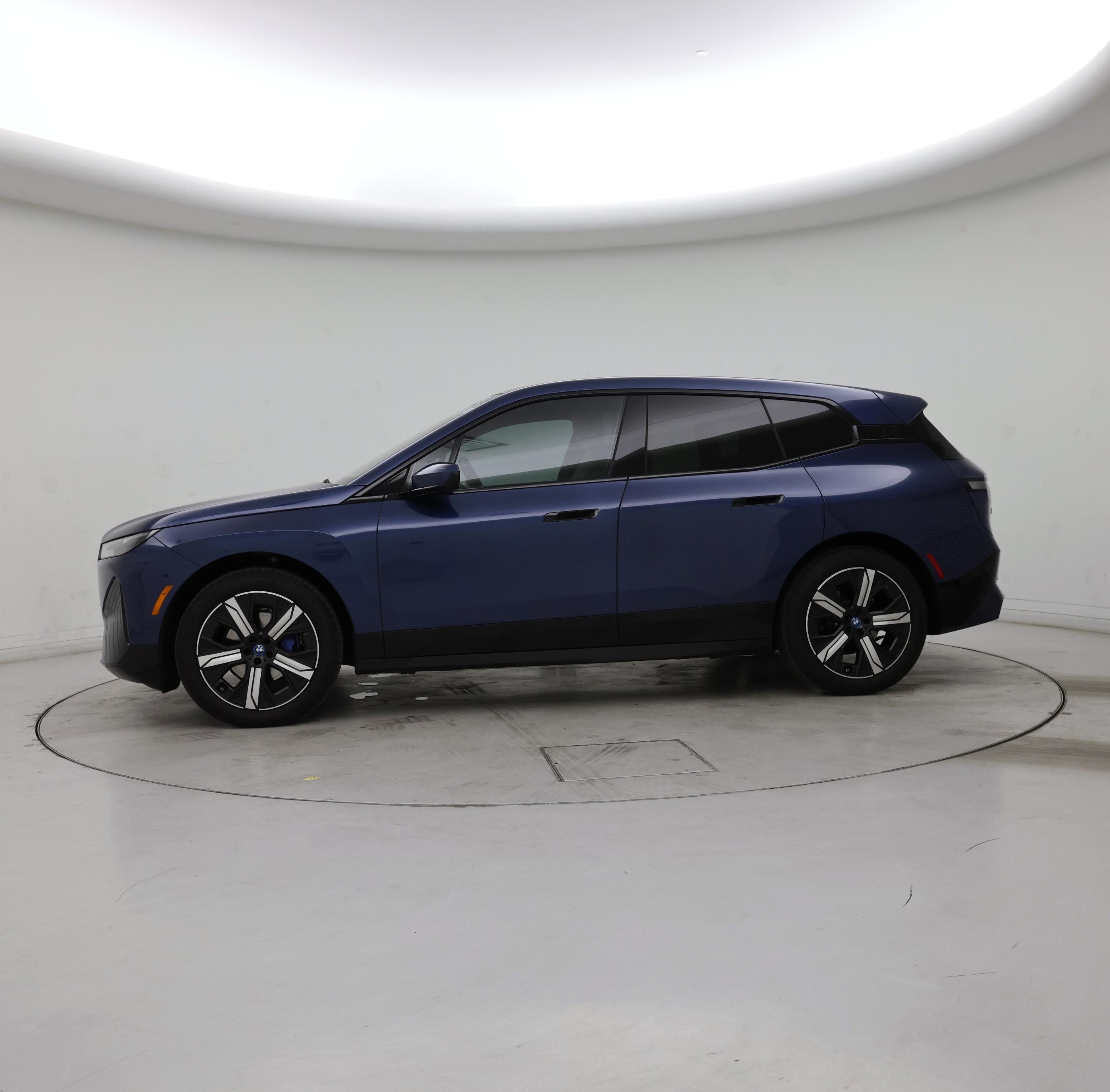 Thumbnail: 2023 BMW iX - 3