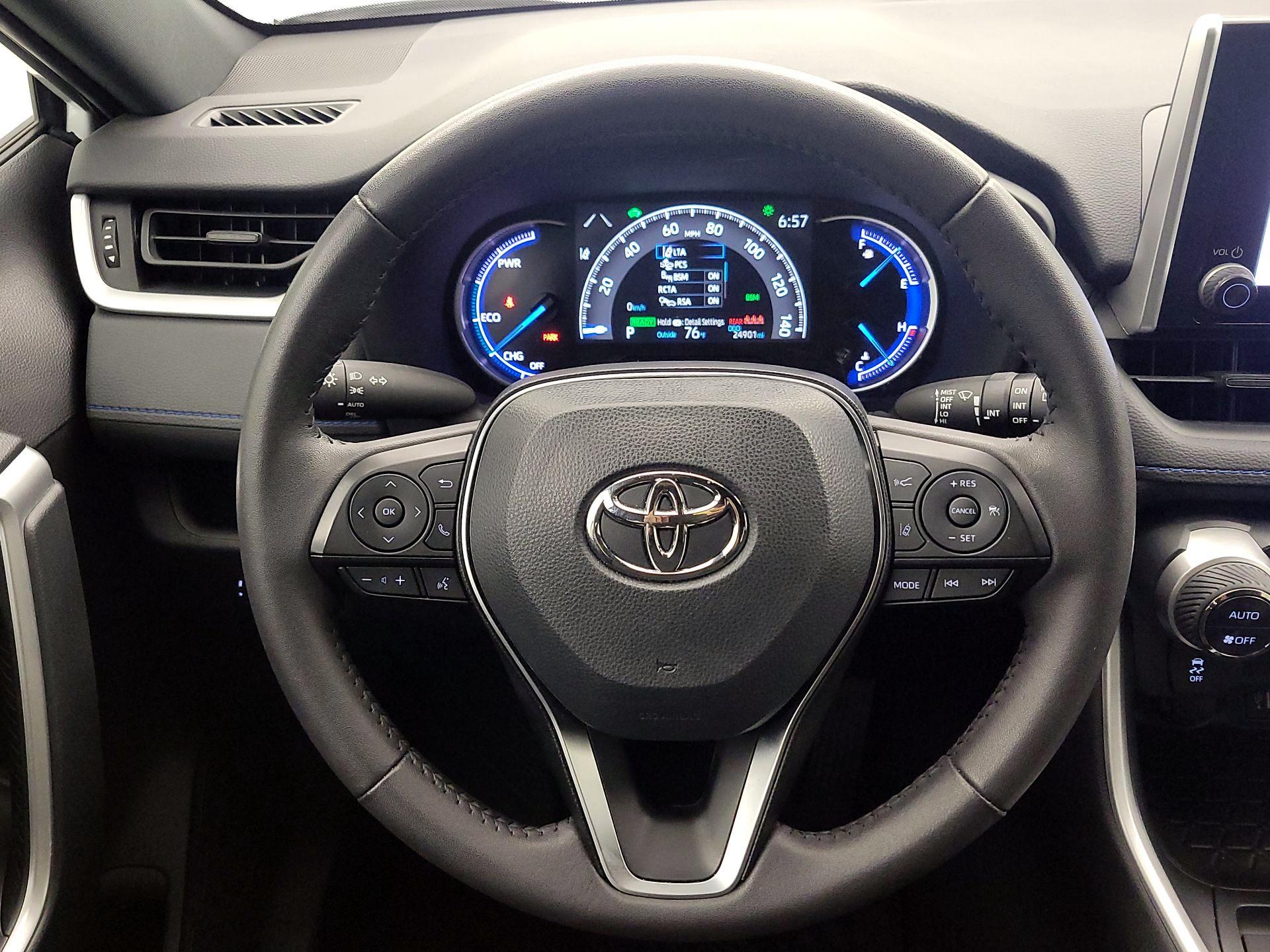 Thumbnail: 2025 Toyota RAV4 - 10