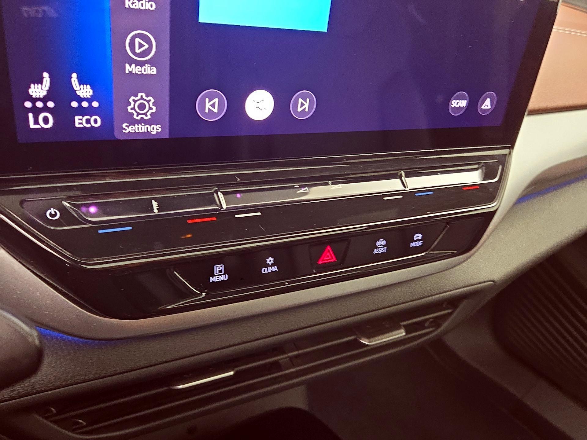 Thumbnail: 2021 Volkswagen ID.4 - 17