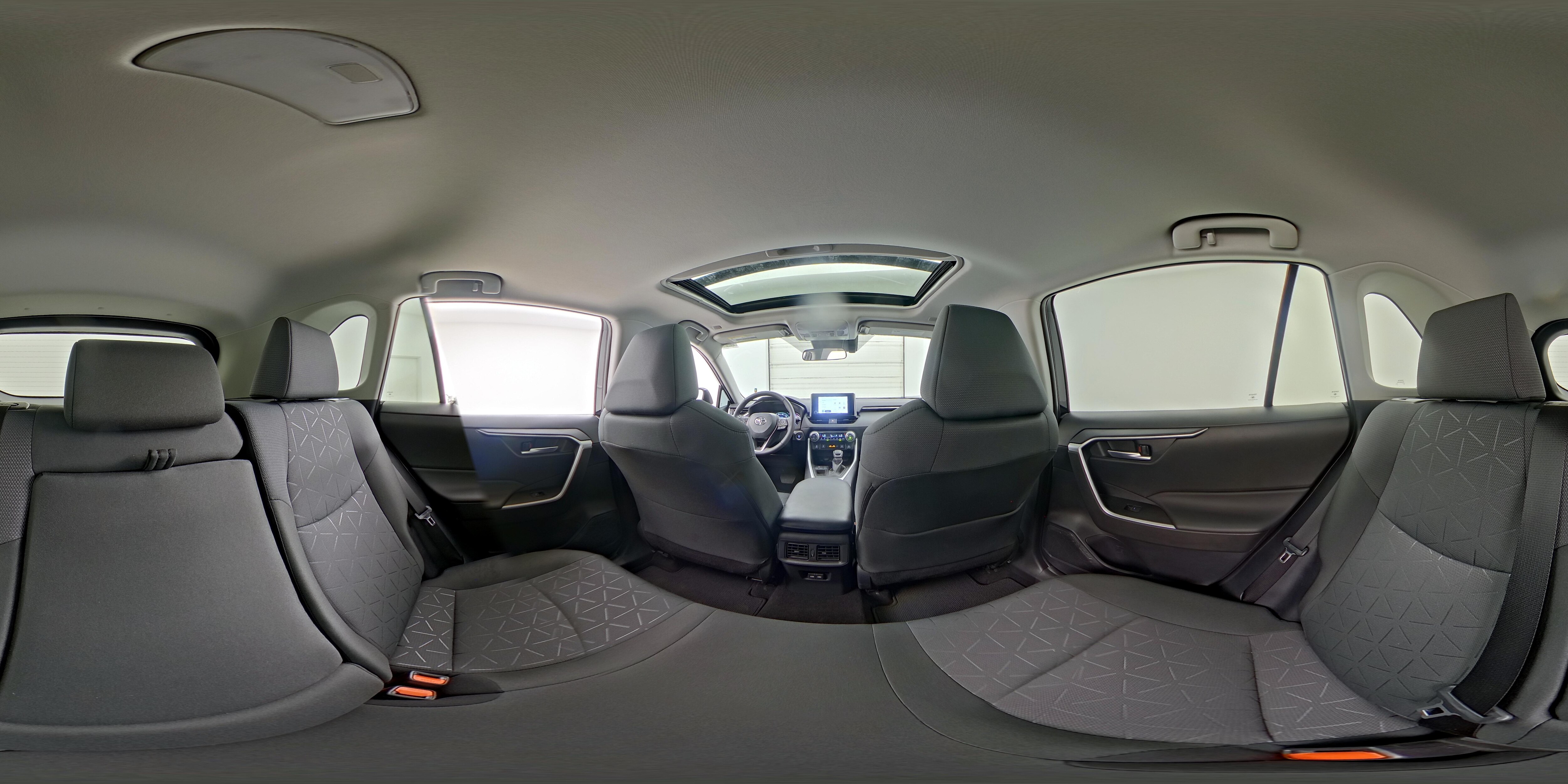 2025 Toyota RAV4 XLE - Photo 26