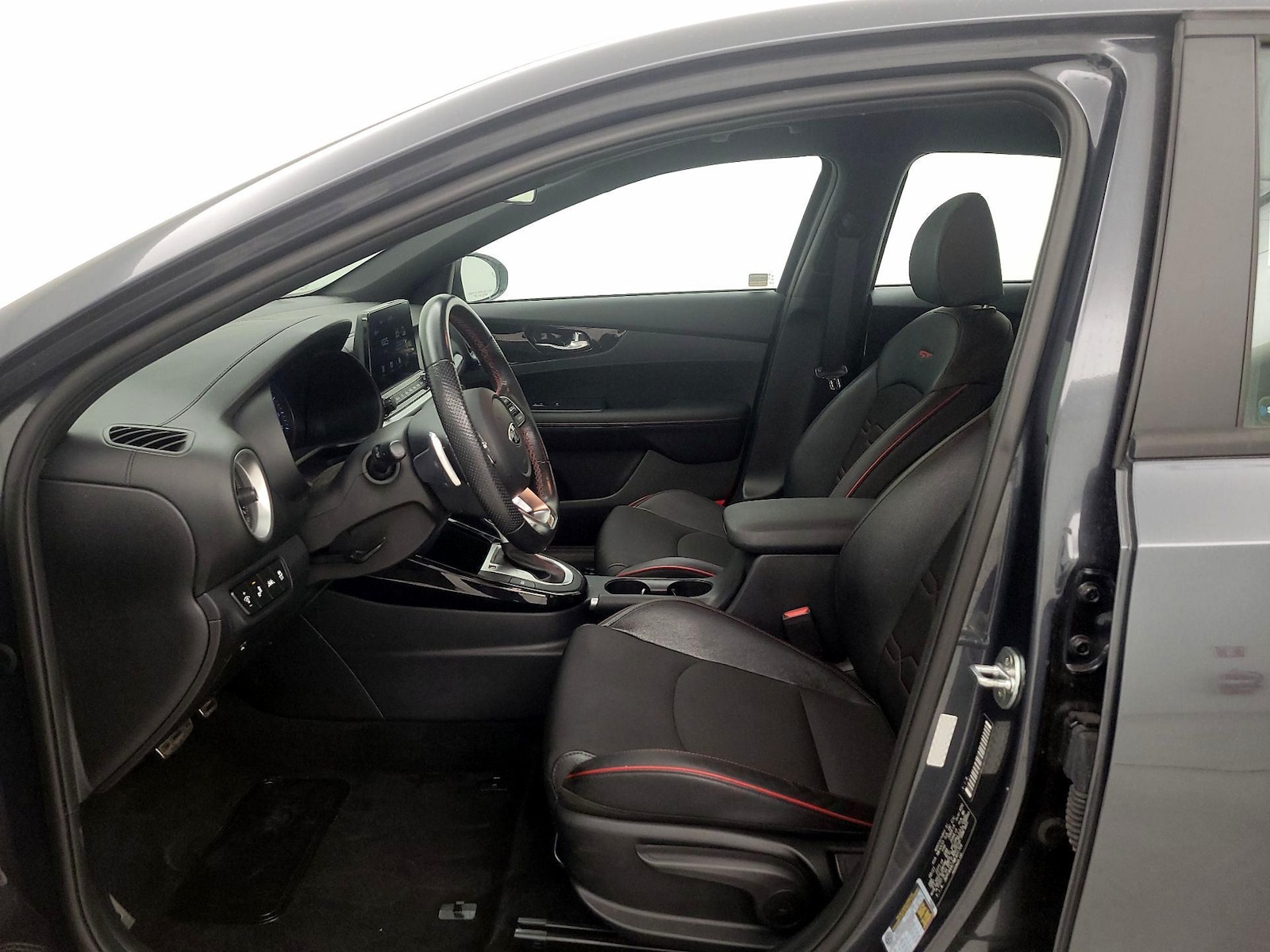 2021 Kia Forte GT - Photo 12
