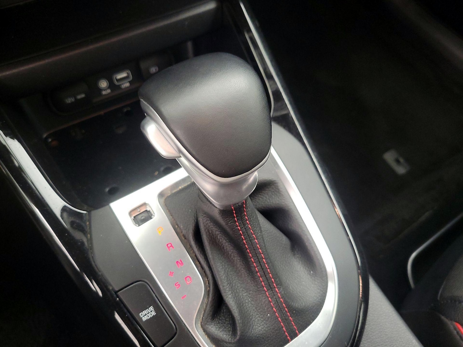 2021 Kia Forte GT - Photo 18
