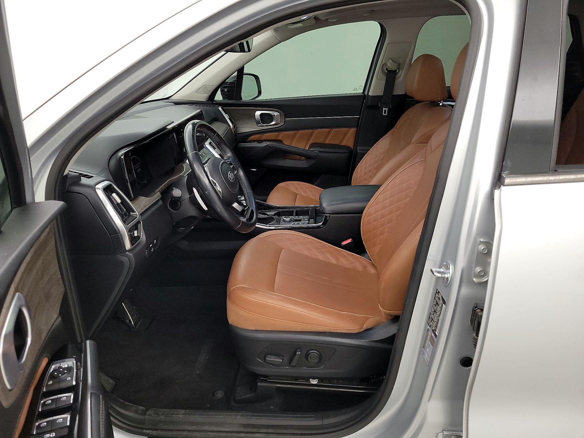 Thumbnail: 2021 Kia Sorento - 11