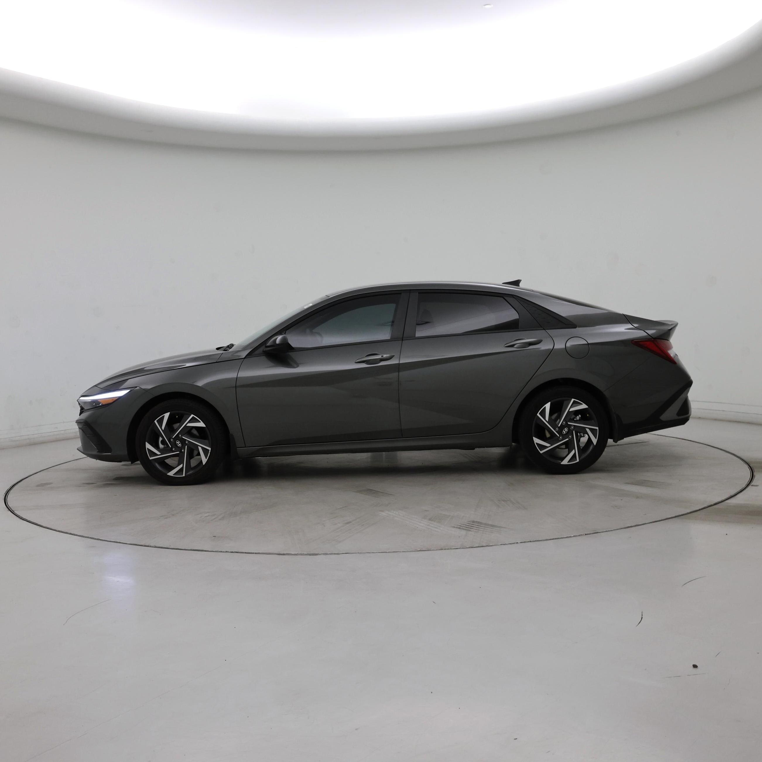 Thumbnail: 2025 Hyundai Elantra - 3