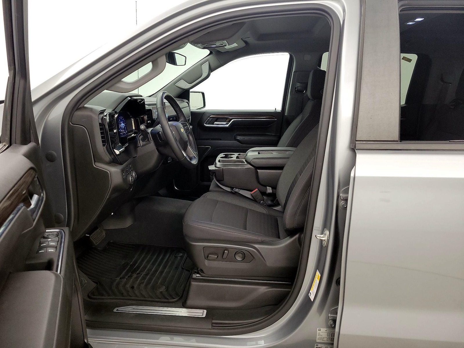 2023 Chevrolet Silverado 1500 LT - Photo 12