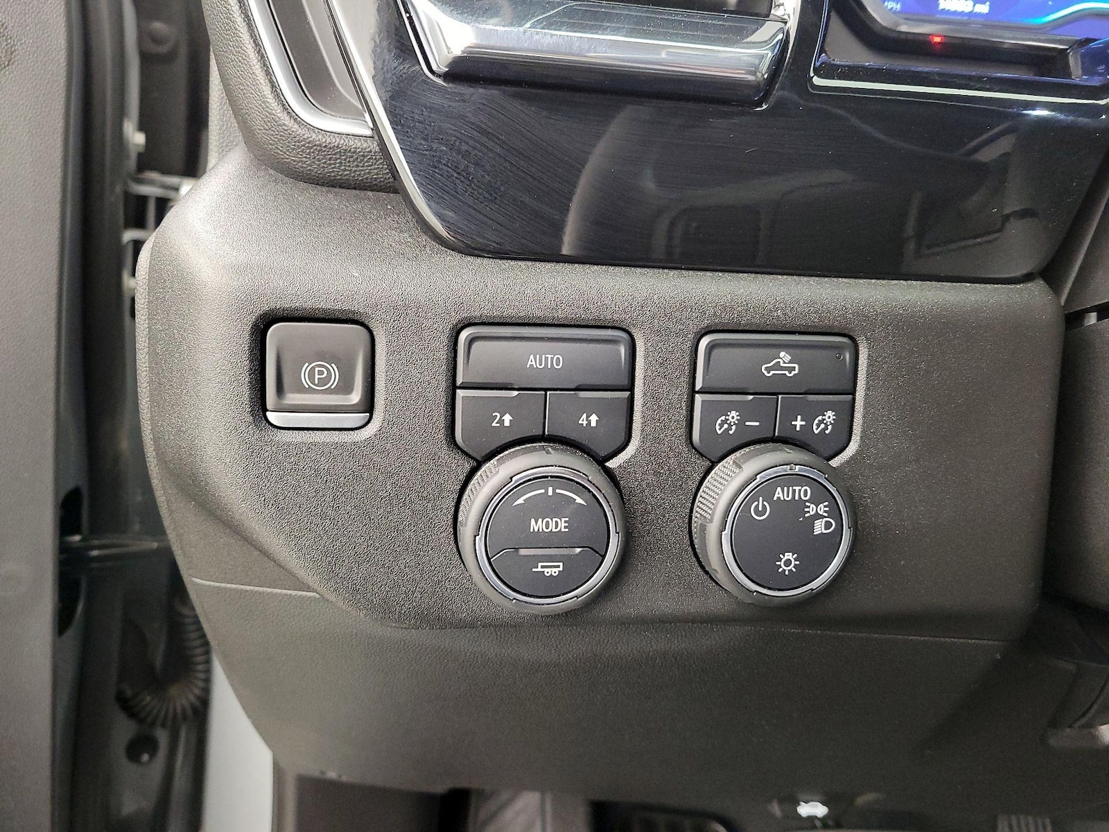 2023 Chevrolet Silverado 1500 LT - Photo 14