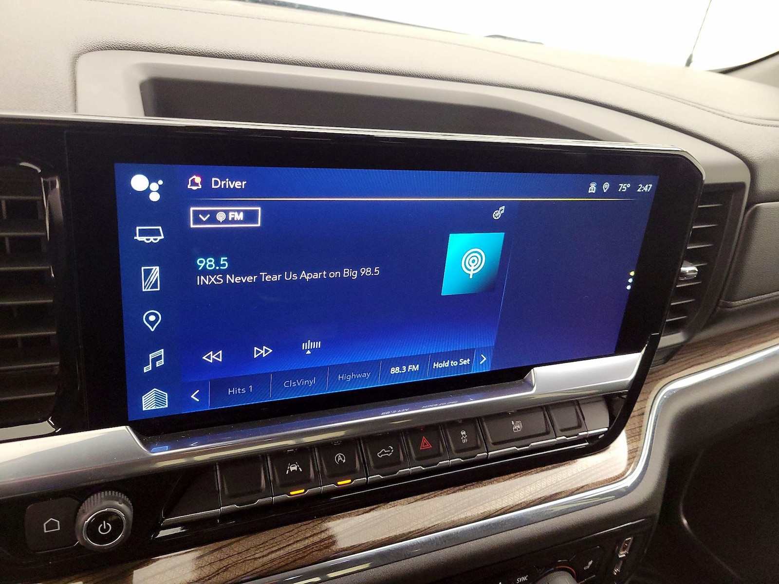 2023 Chevrolet Silverado 1500 LT - Photo 16
