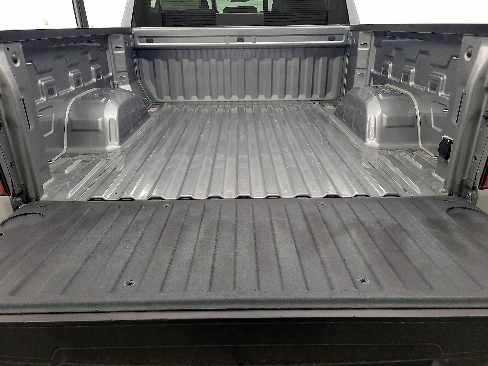 2023 Chevrolet Silverado 1500 LT - Photo 21