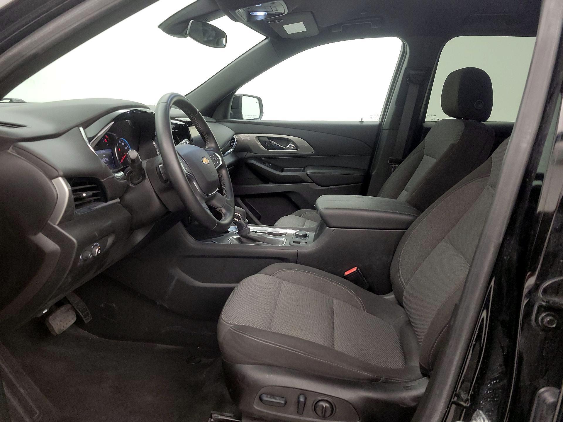 Thumbnail: 2023 Chevrolet Traverse - 11