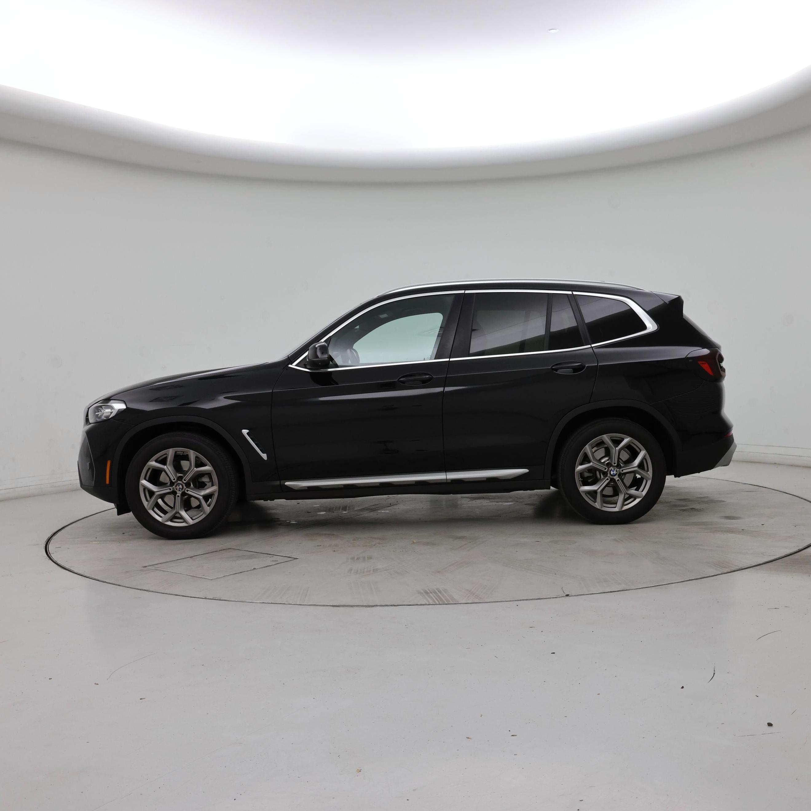 Thumbnail: 2023 BMW X3 - 3