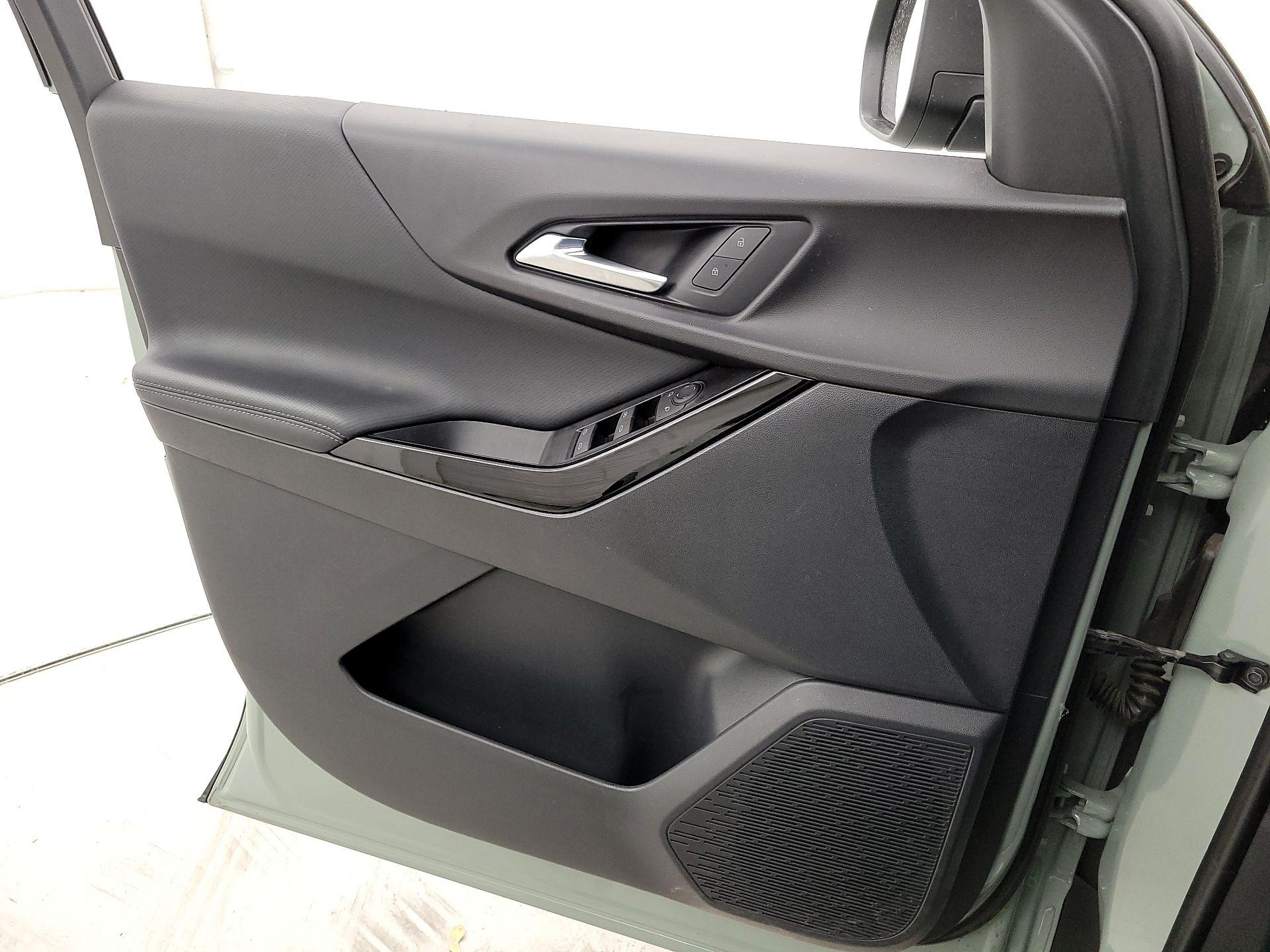 Thumbnail: 2025 Chevrolet Equinox - 12