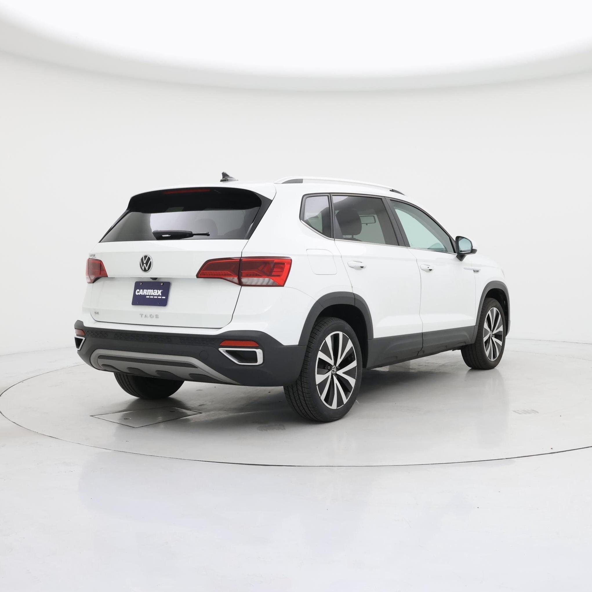 Thumbnail: 2022 Volkswagen Taos - 8