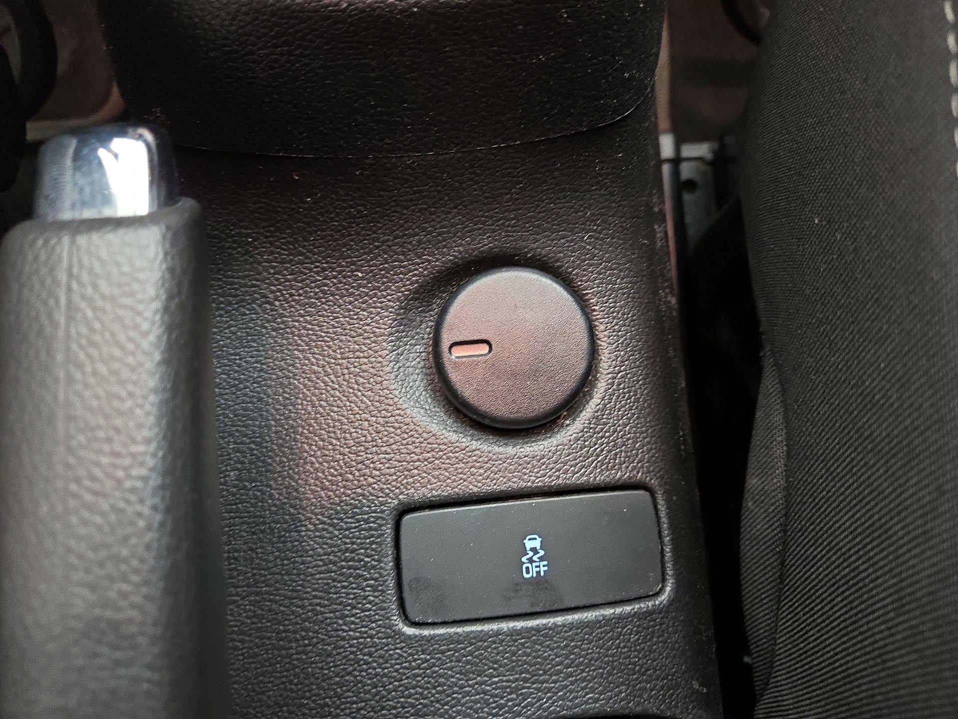 Thumbnail: 2015 Chevrolet Sonic - 17