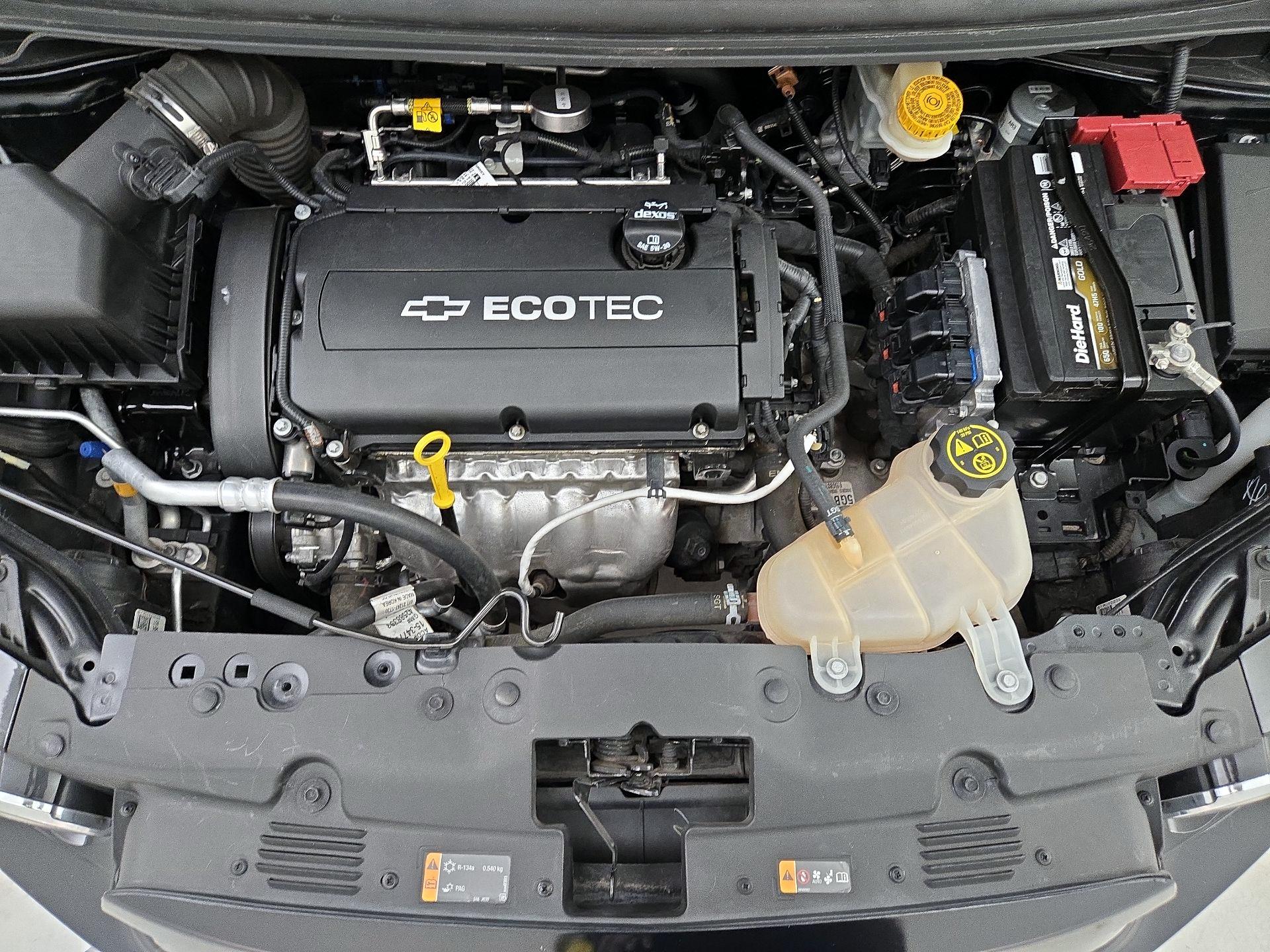 Thumbnail: 2015 Chevrolet Sonic - 20