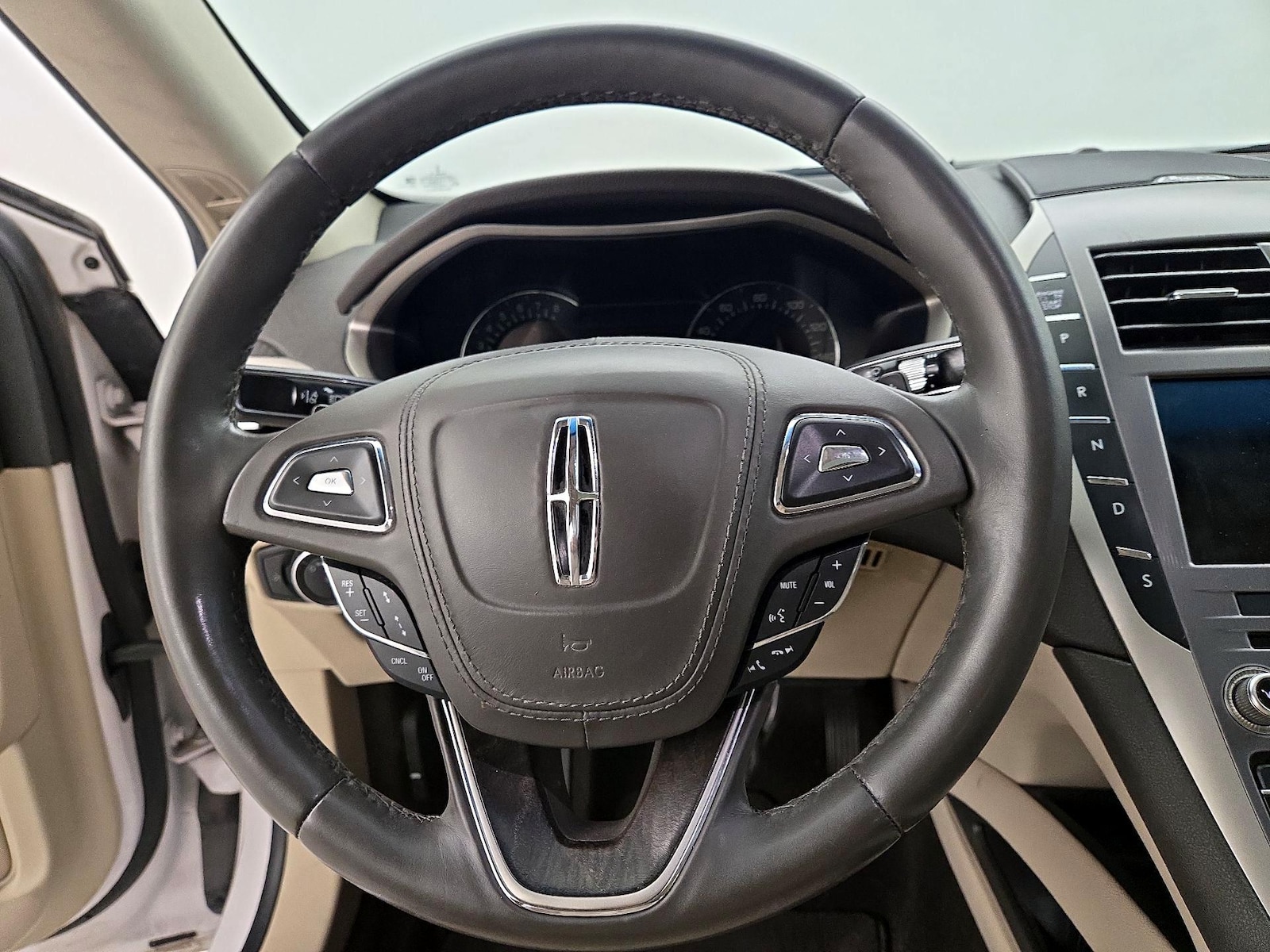 2020 Lincoln MKZ Reserve II - Photo 11
