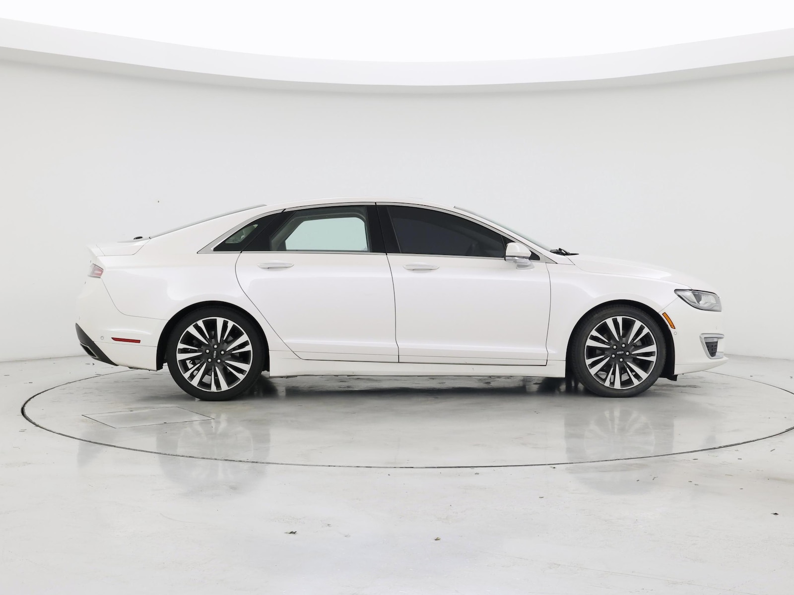2020 Lincoln MKZ Reserve II - Photo 8