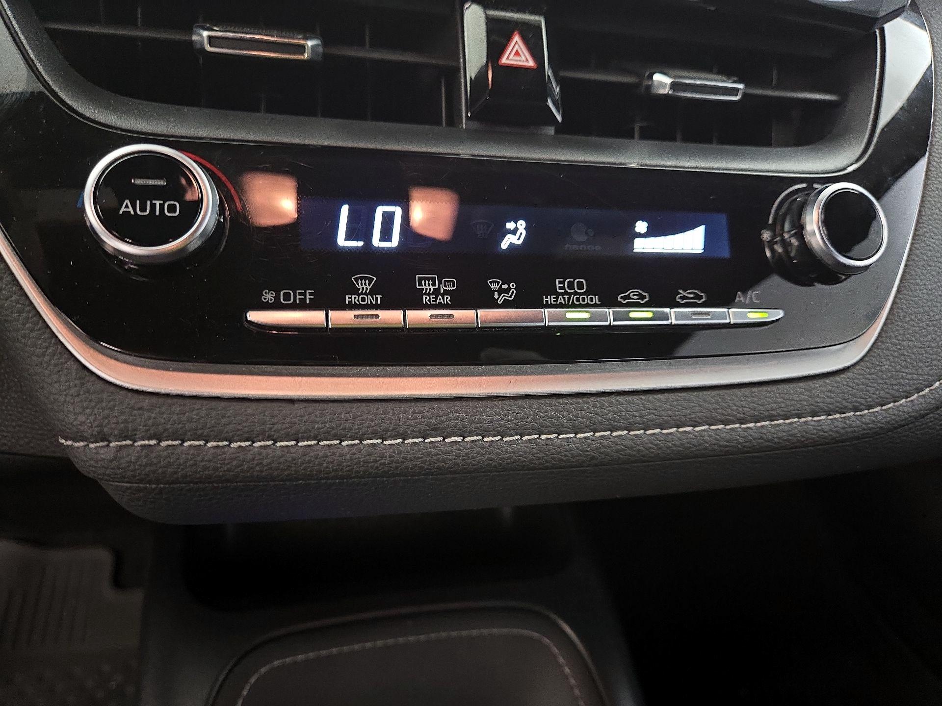 Thumbnail: 2021 Toyota Corolla - 16