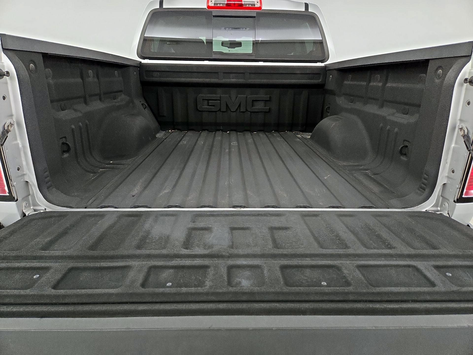 Thumbnail: 2016 GMC Canyon - 20