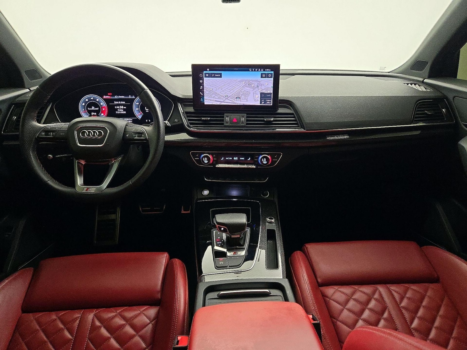 Apple CarPlay® & Android Auto™