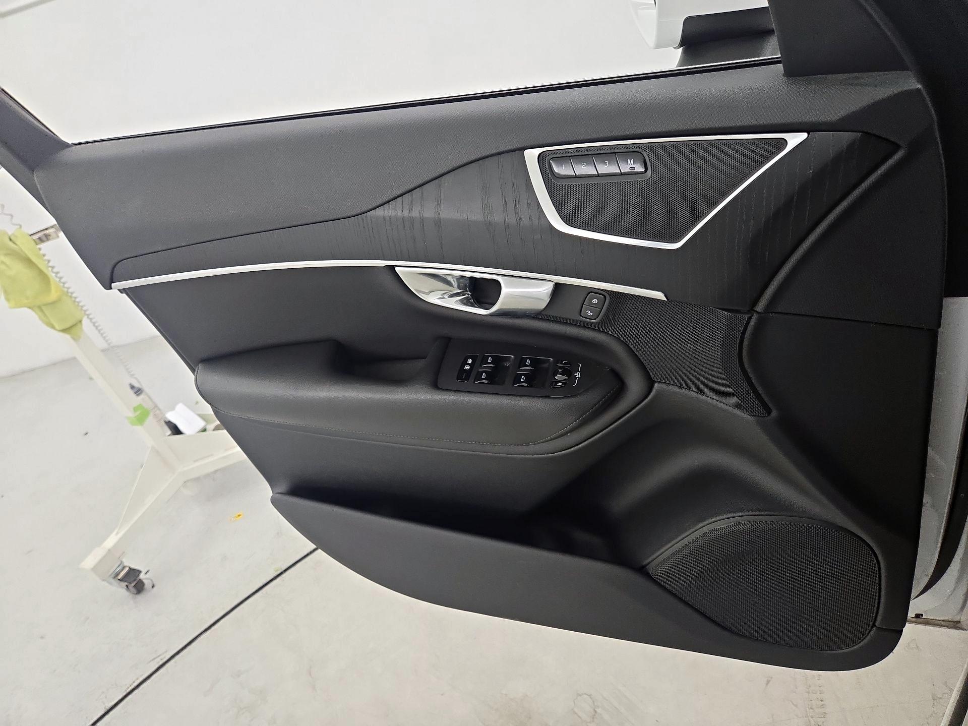 Thumbnail: 2020 Volvo XC90 - 12