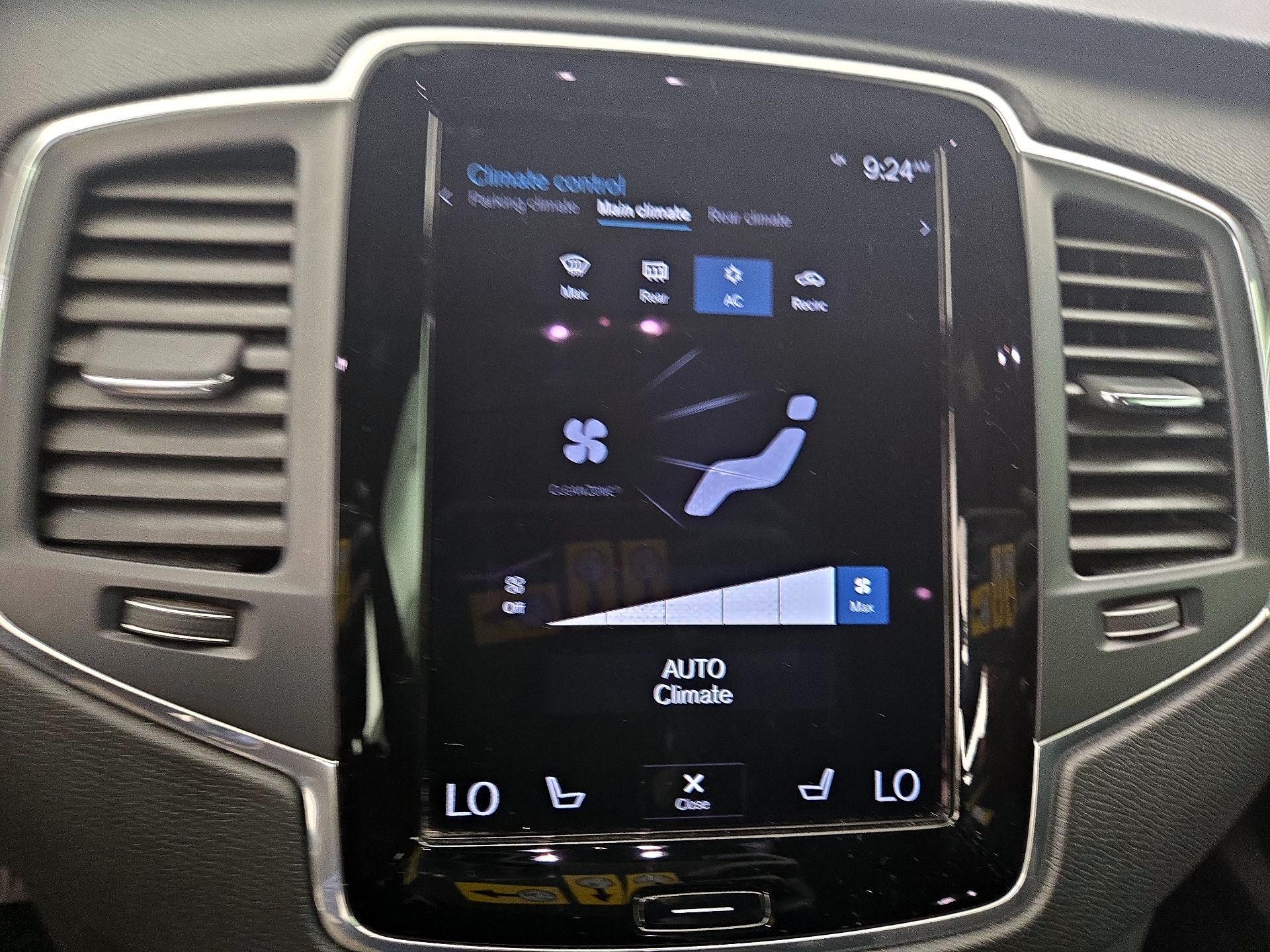 Thumbnail: 2020 Volvo XC90 - 16