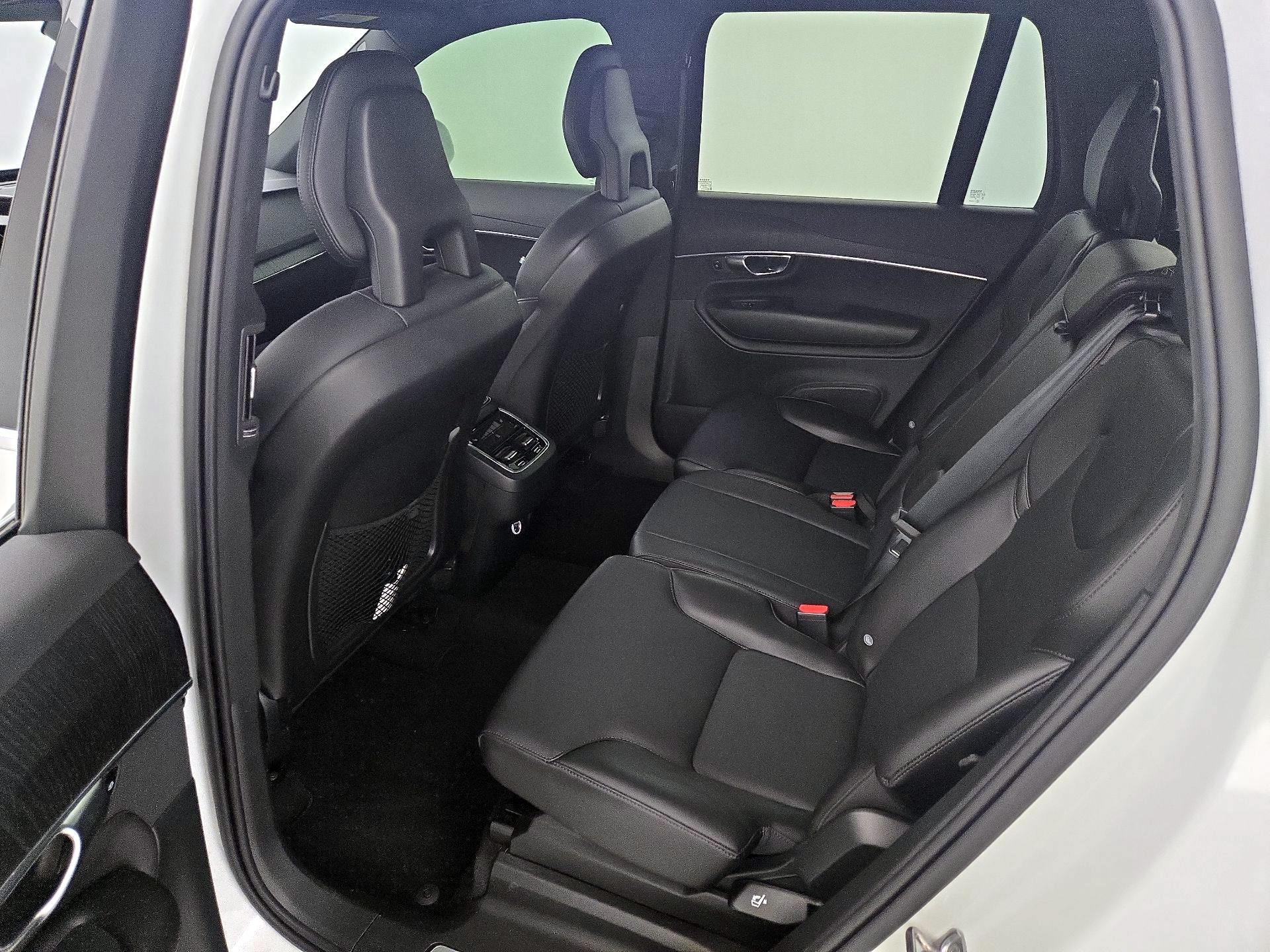 Thumbnail: 2020 Volvo XC90 - 20