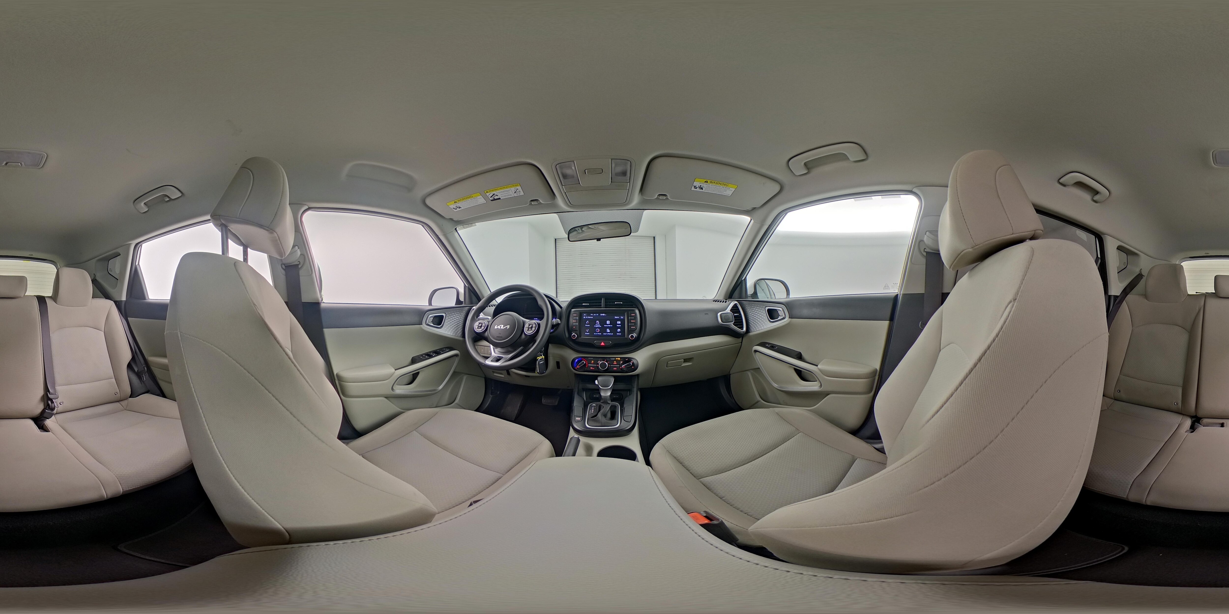 2022 Kia Soul LX - Photo 24