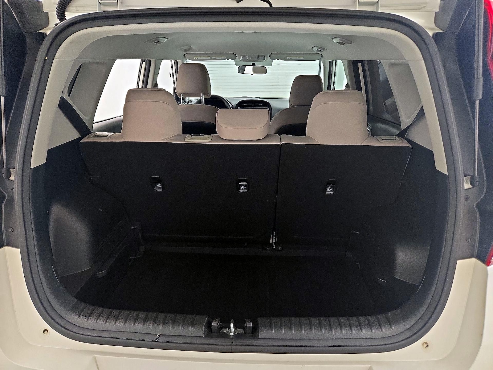 2022 Kia Soul LX - Photo 21