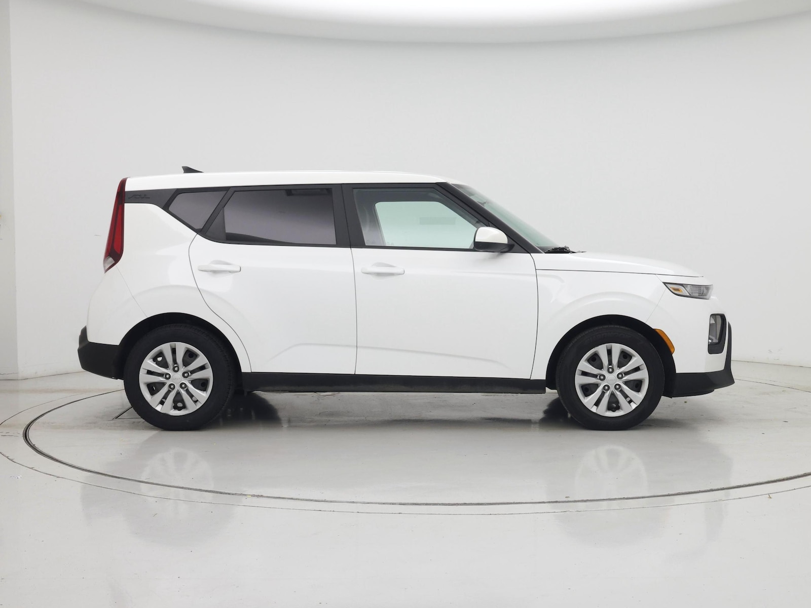 2022 Kia Soul LX - Photo 8