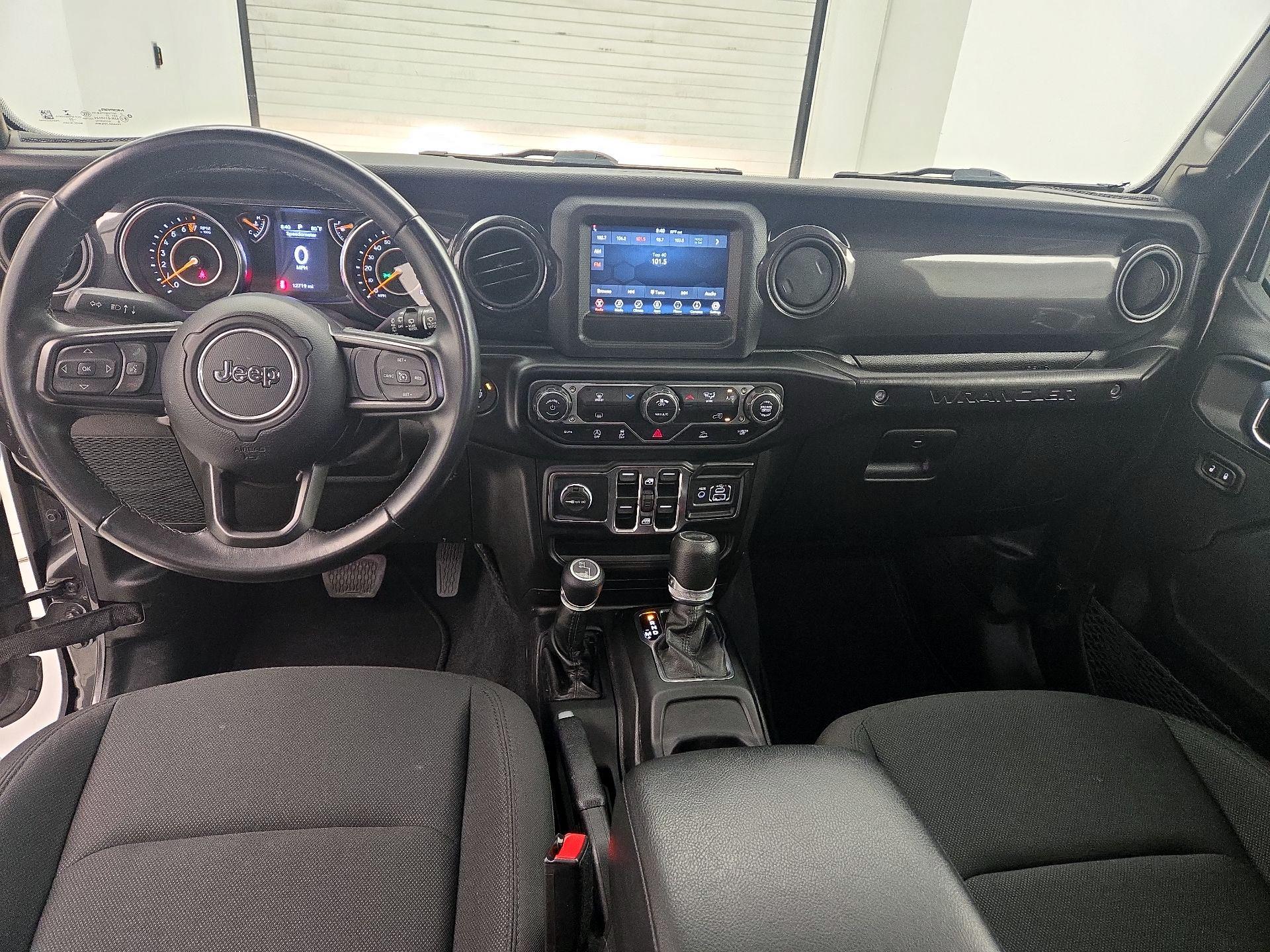 Thumbnail: 2022 Jeep Wrangler - 9