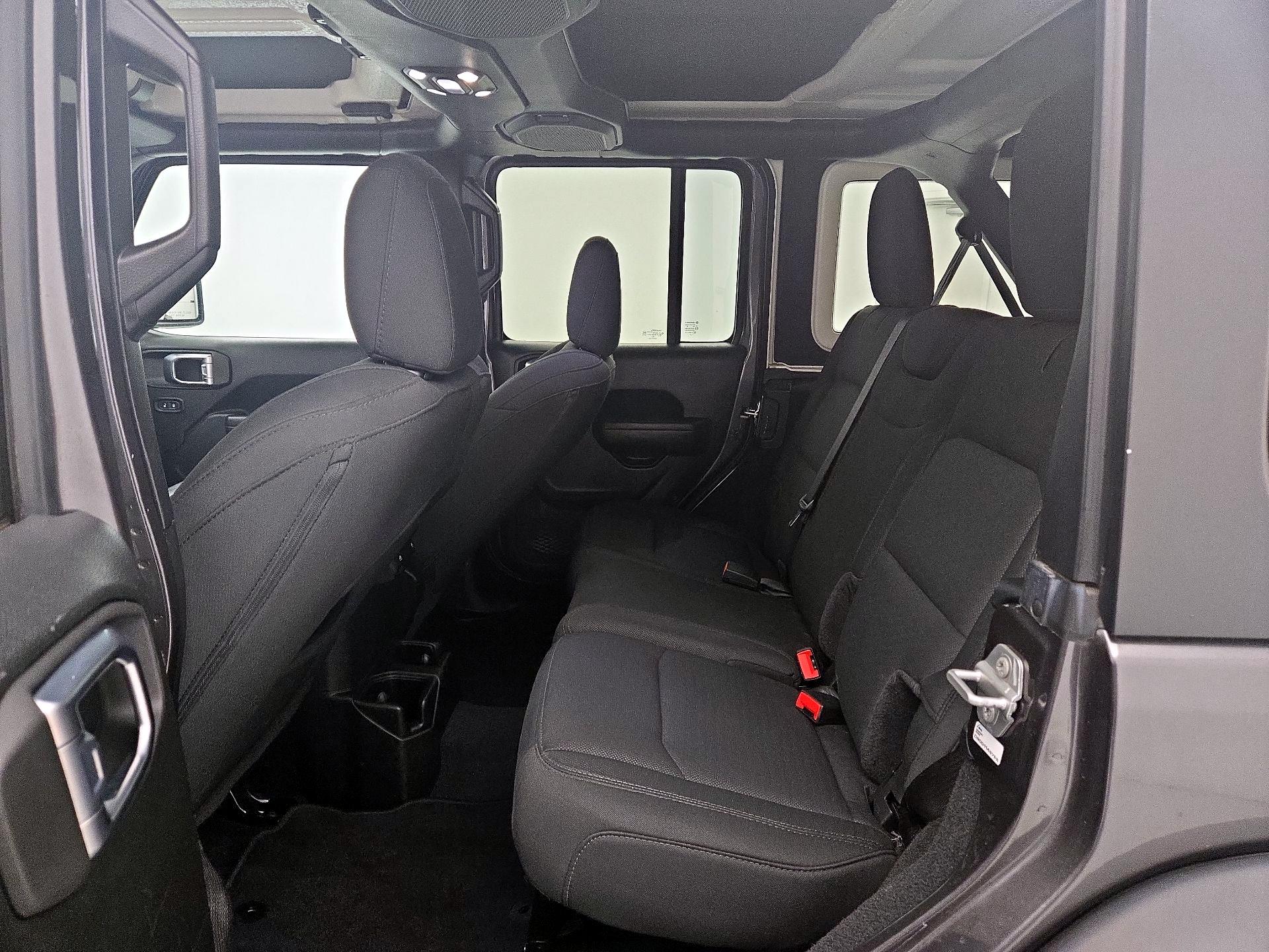 Thumbnail: 2022 Jeep Wrangler - 19
