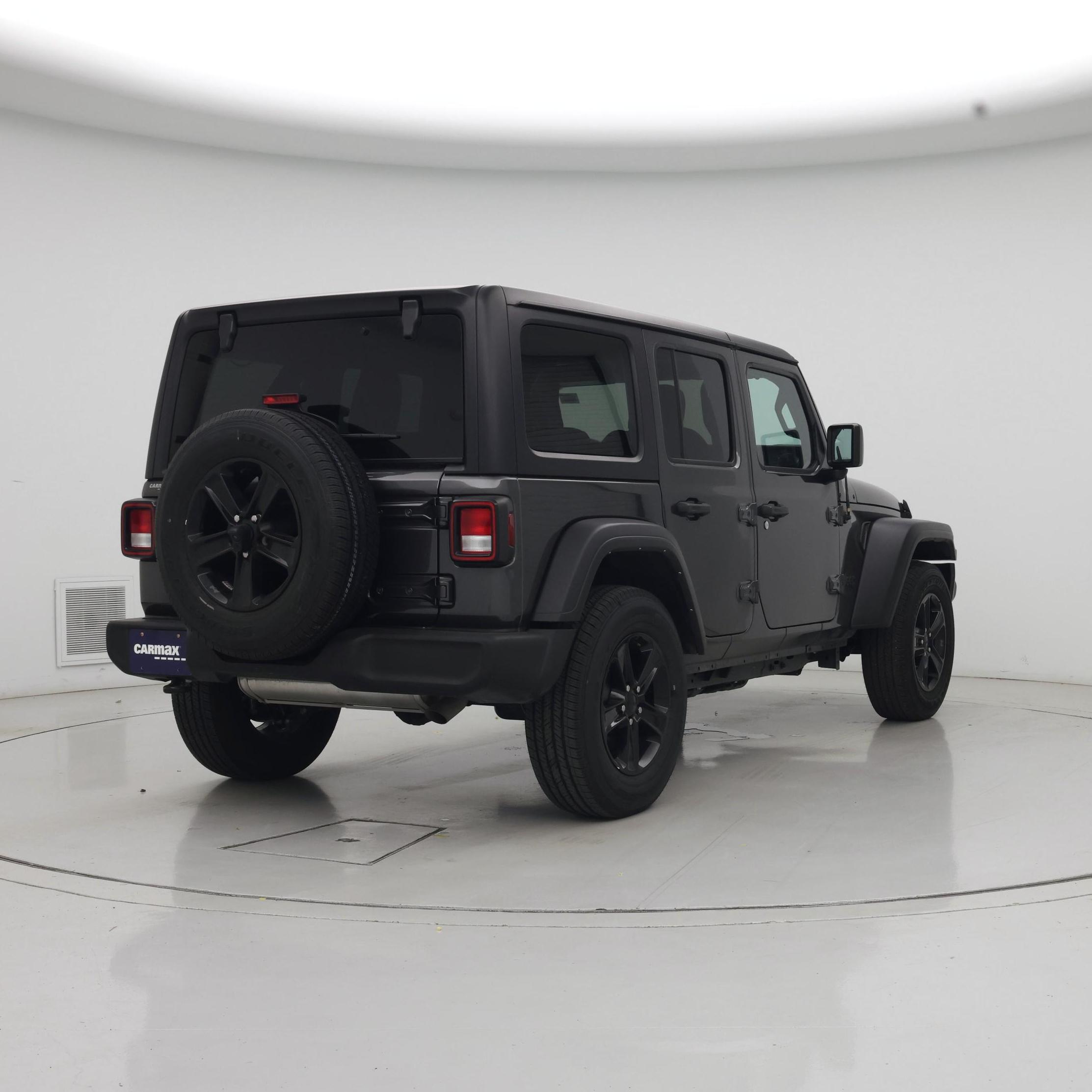 Thumbnail: 2022 Jeep Wrangler - 8