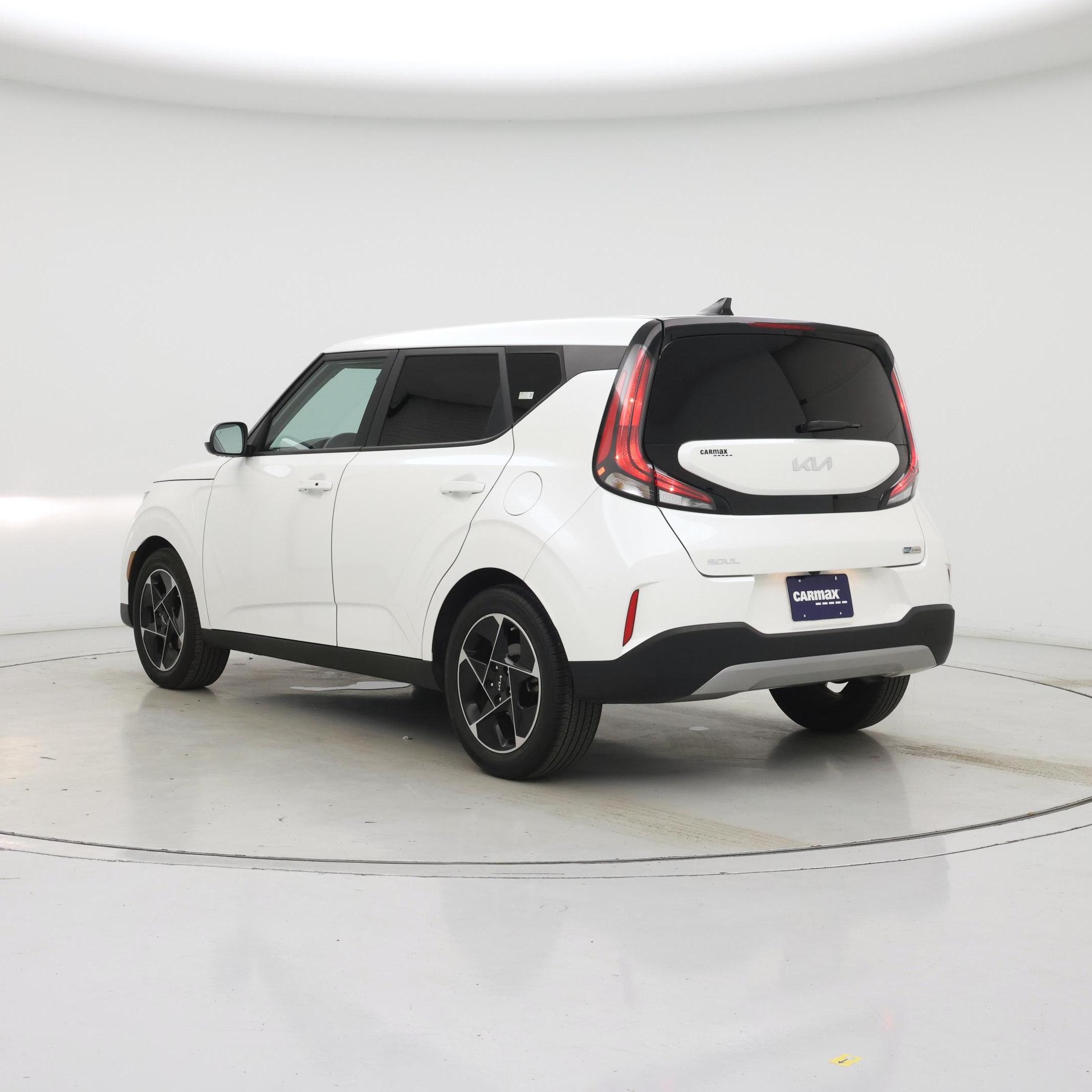 Thumbnail: 2023 Kia Soul - 2