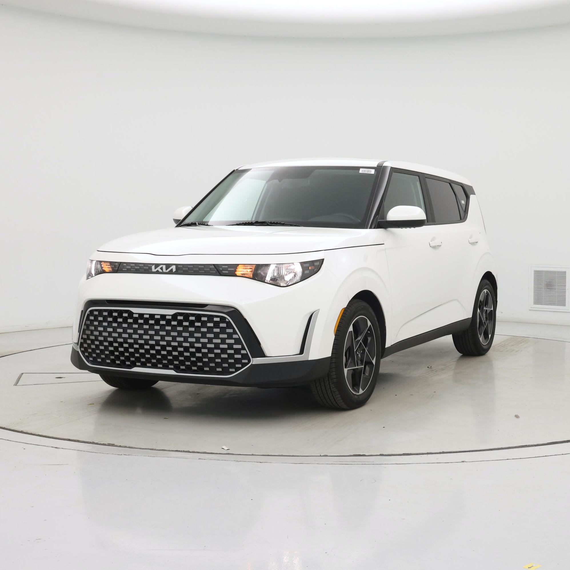 Thumbnail: 2023 Kia Soul - 4