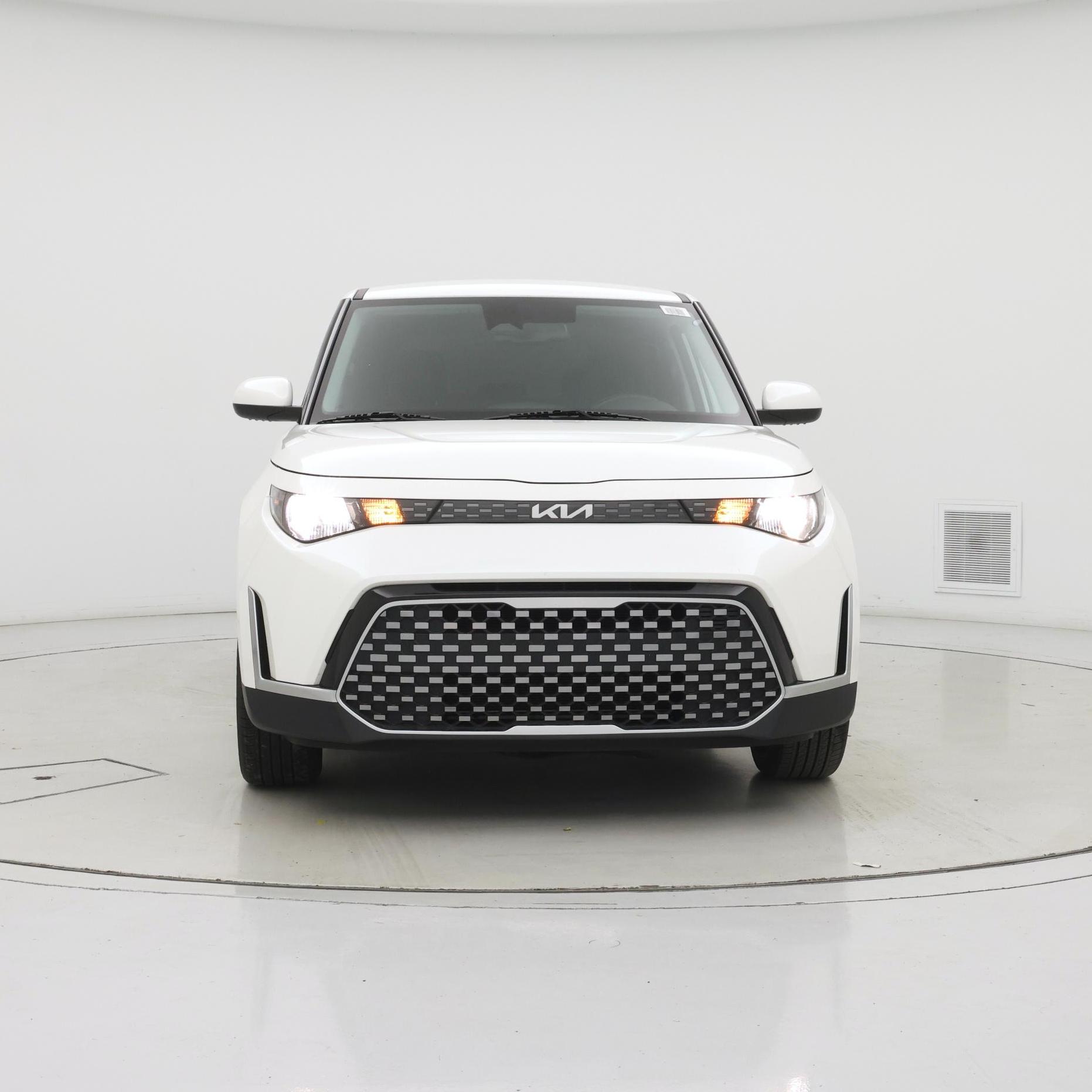 Thumbnail: 2023 Kia Soul - 5