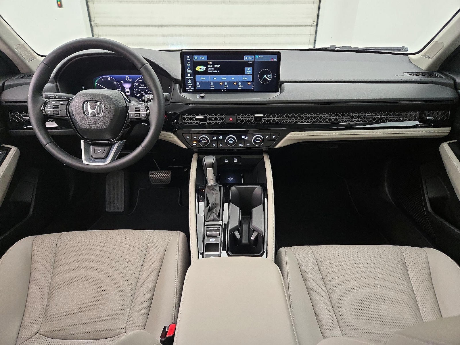 2025 Honda Accord Hybrid Touring - Photo 10