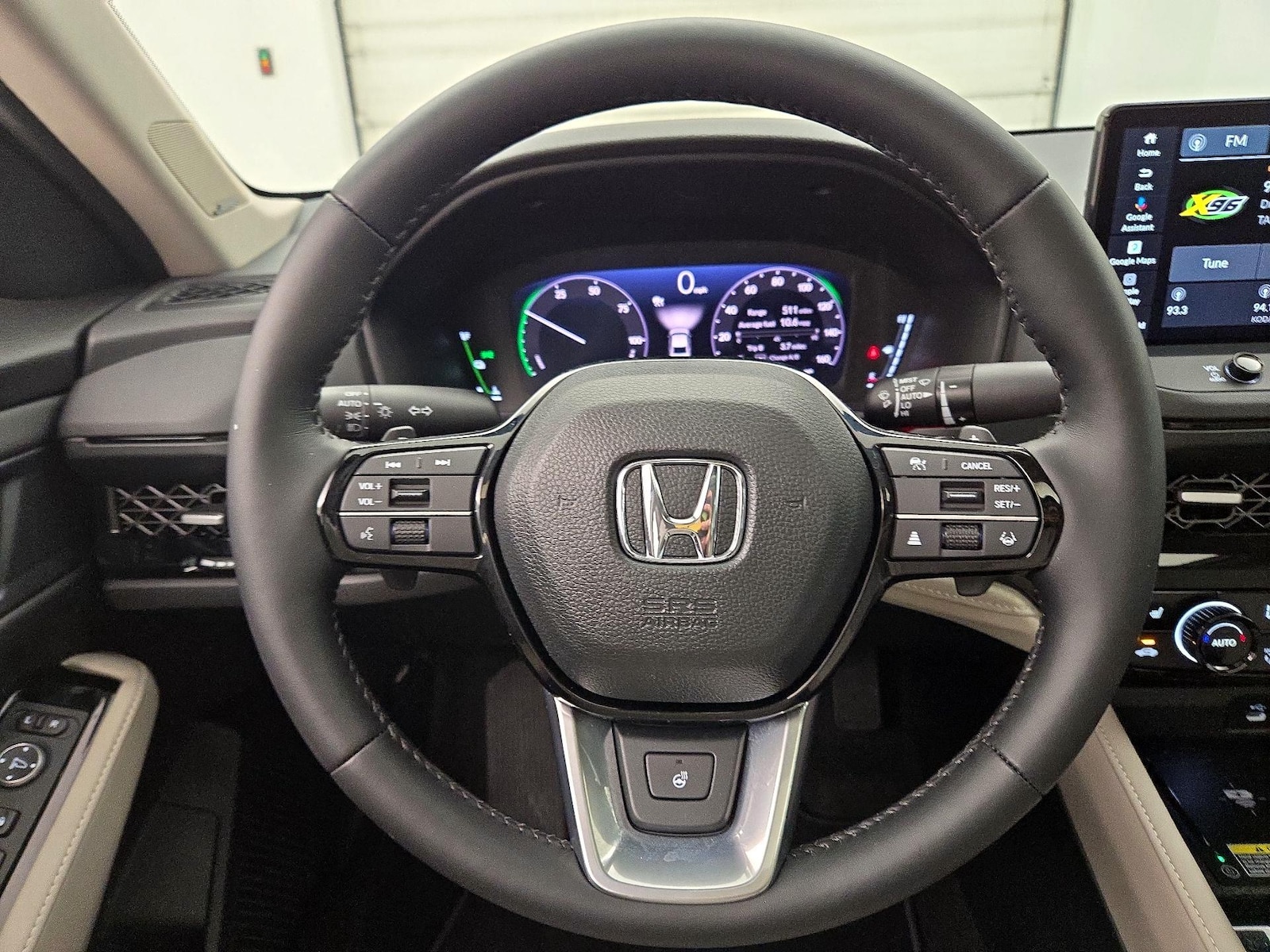 2025 Honda Accord Hybrid Touring - Photo 11