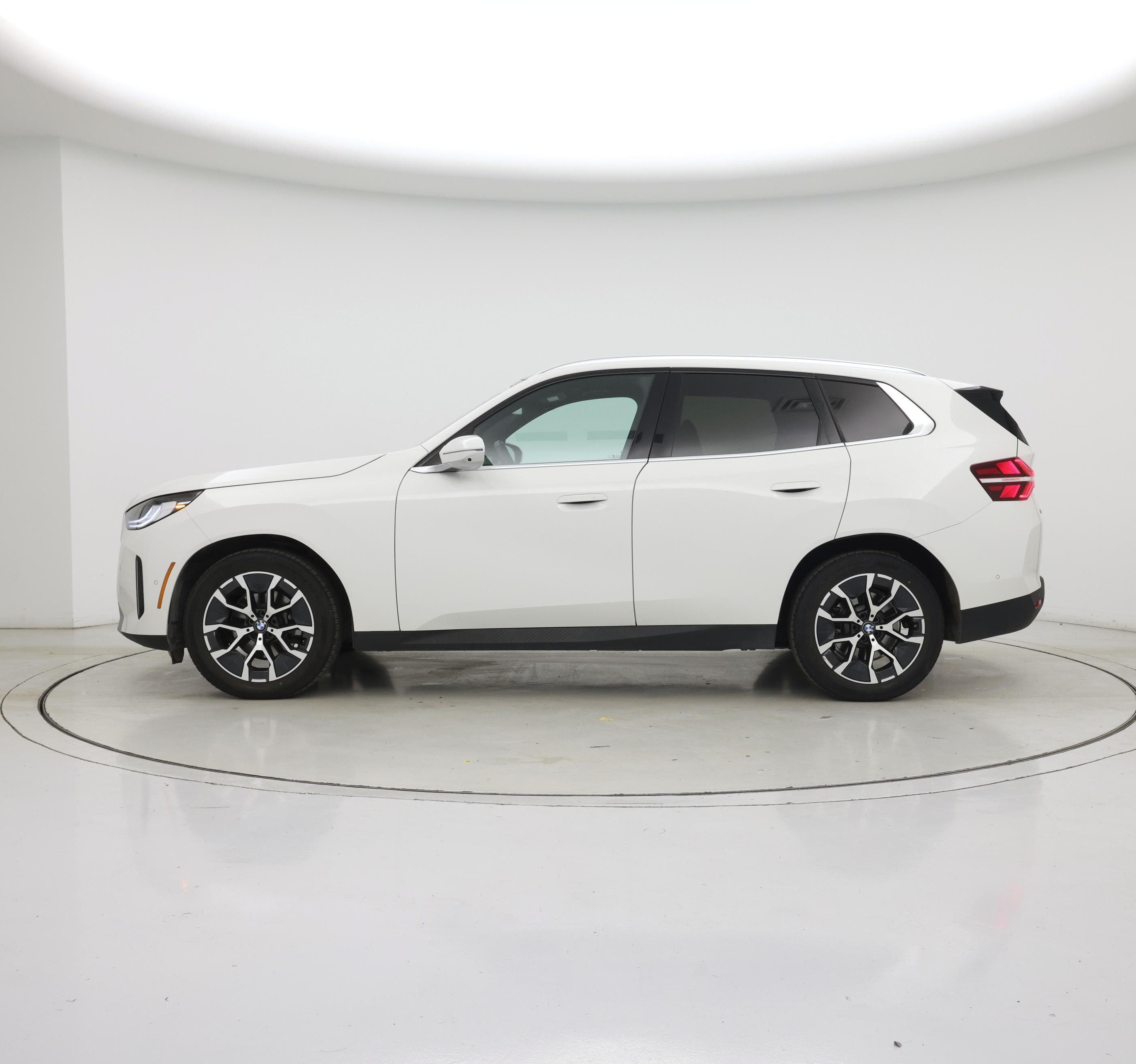 Thumbnail: 2026 BMW X3 - 3
