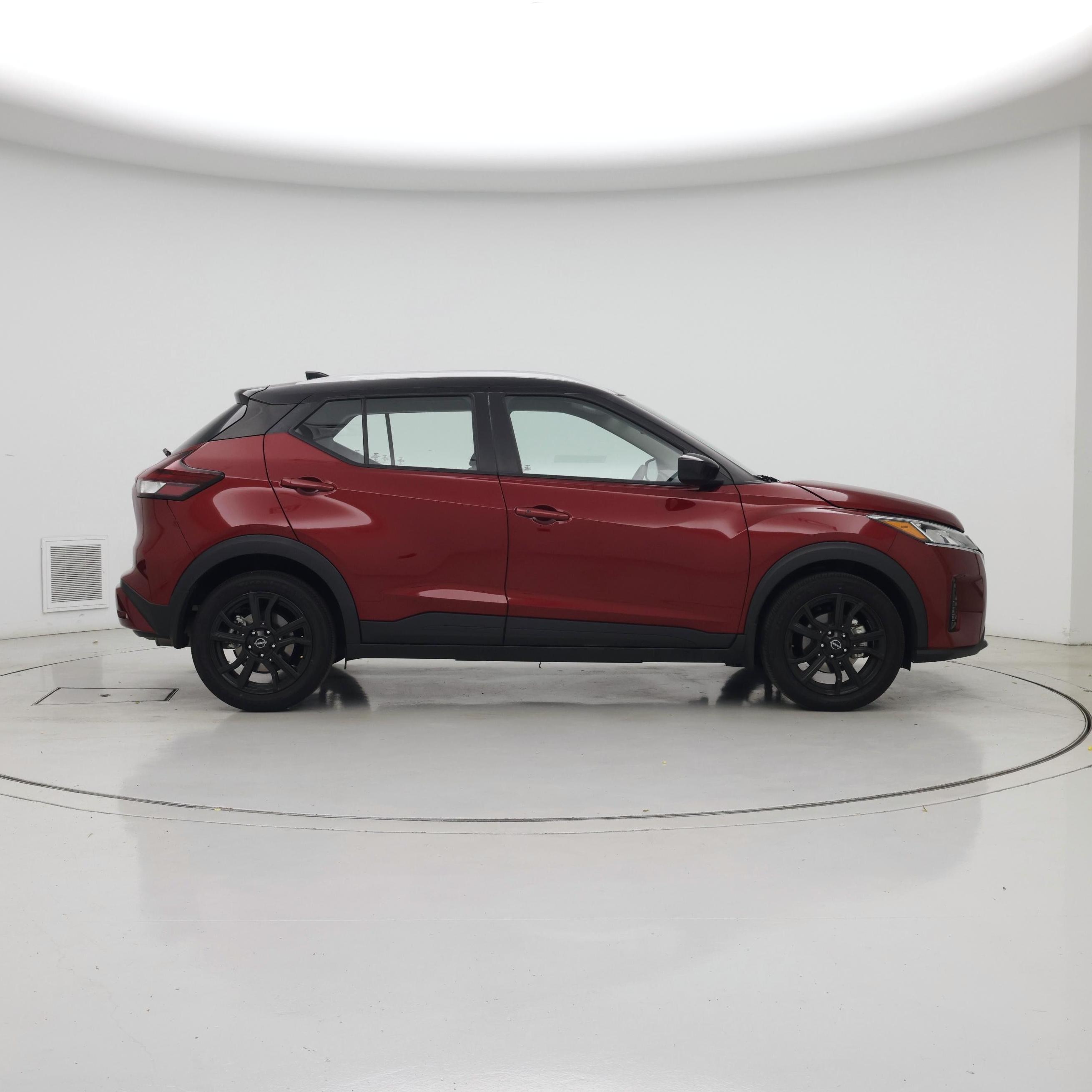 Thumbnail: 2023 Nissan Kicks - 7