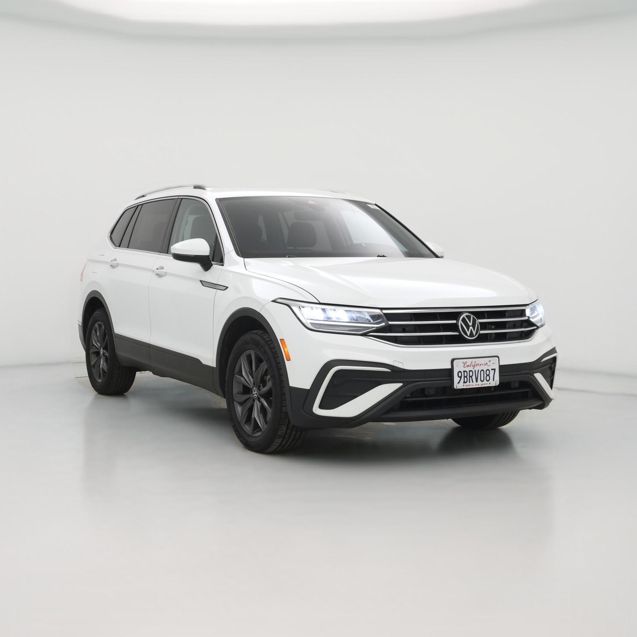 Thumbnail: 2022 Volkswagen Tiguan - 1