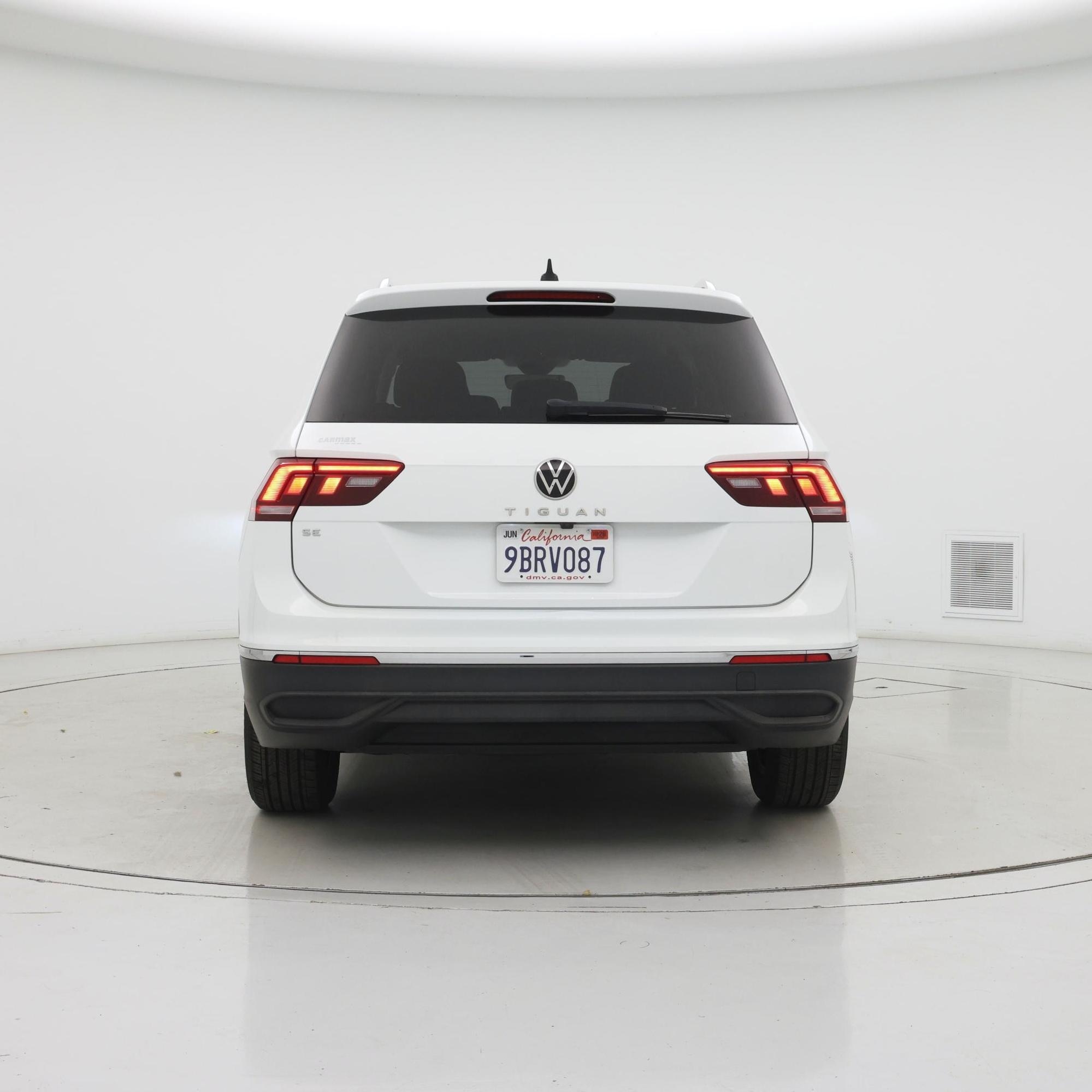 Thumbnail: 2022 Volkswagen Tiguan - 6