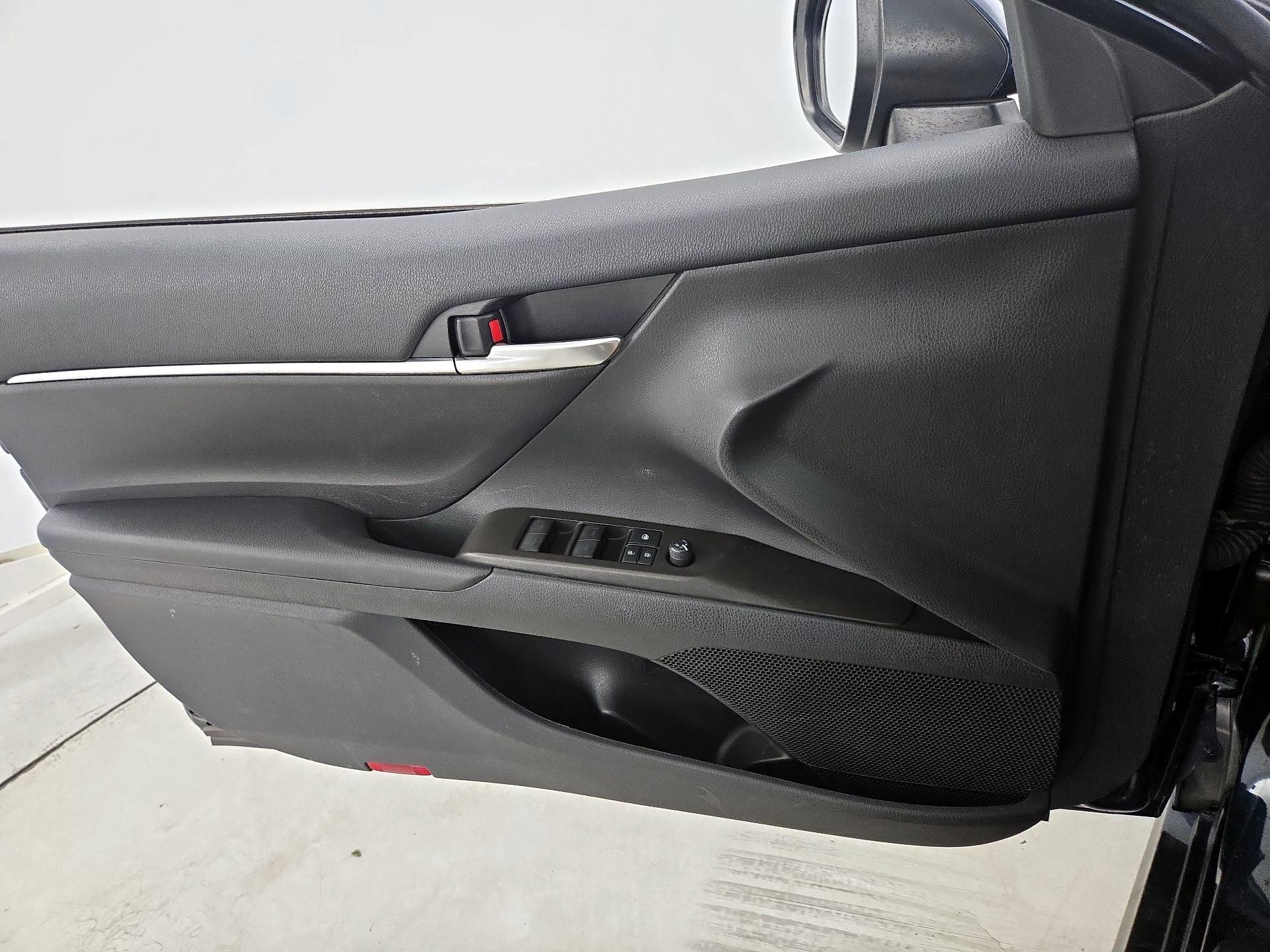 Thumbnail: 2021 Toyota Camry - 12